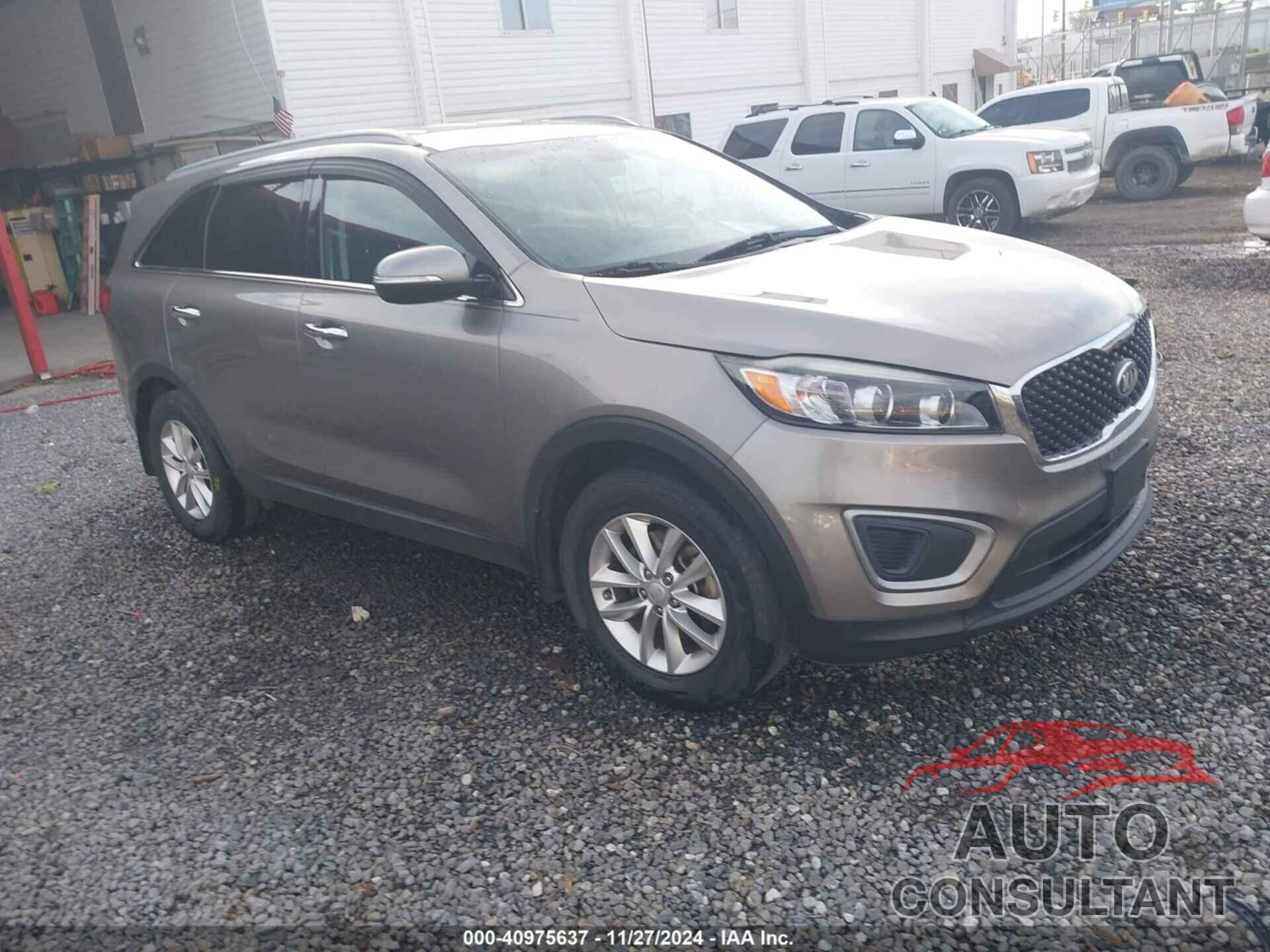 KIA SORENTO 2017 - 5XYPG4A31HG287753