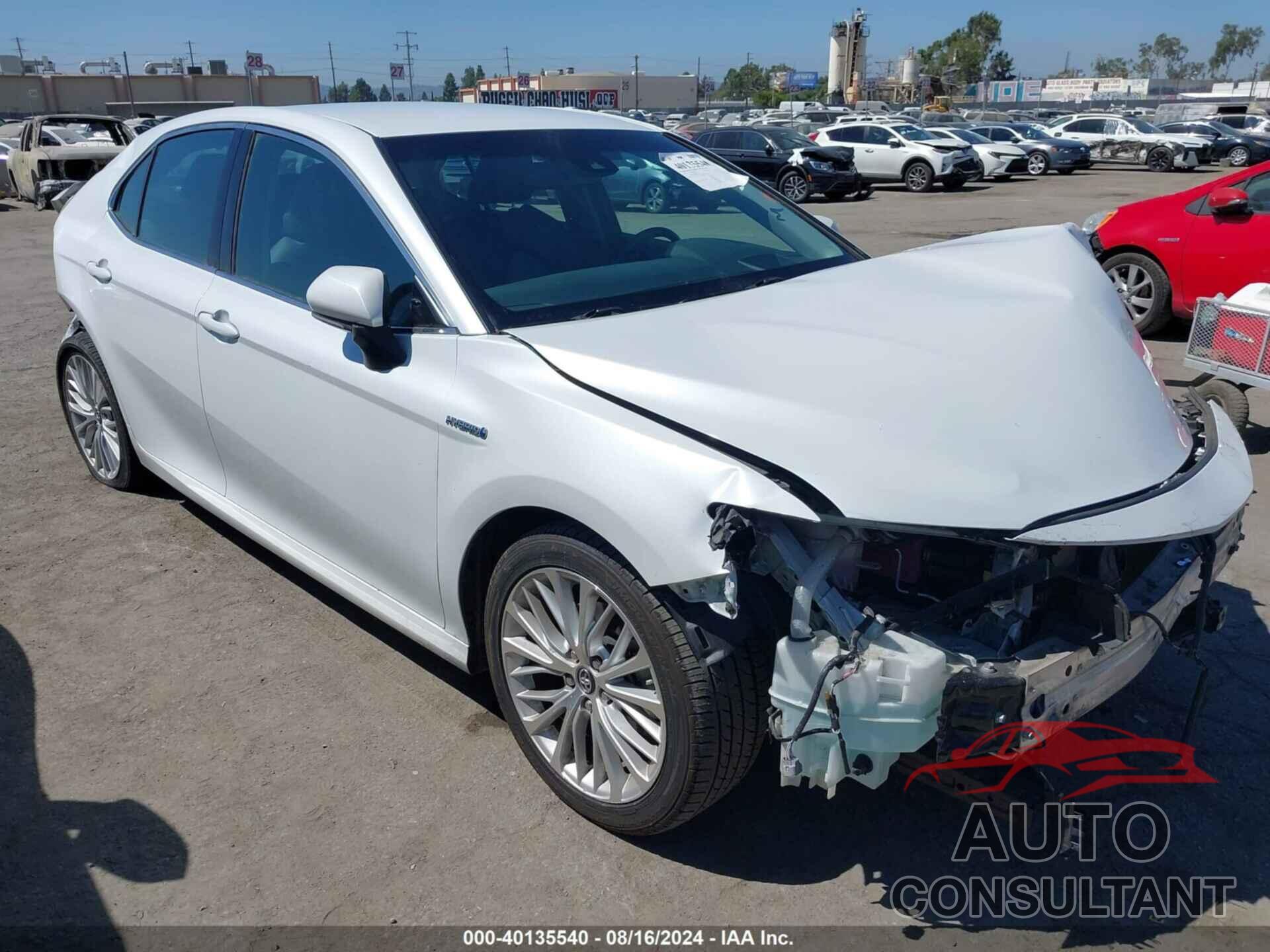 TOYOTA CAMRY HYBRID 2018 - 4T1B21HK5JU005960