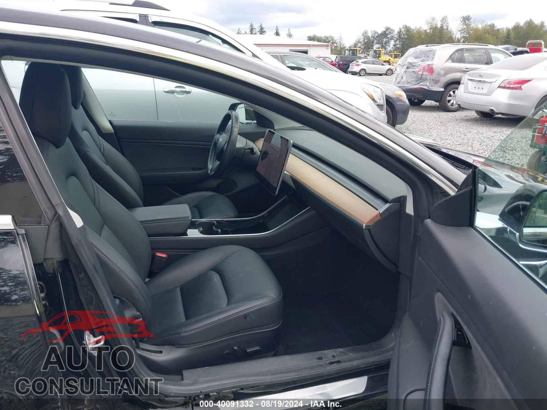 TESLA MODEL 3 2019 - 5YJ3E1EA5KF190114