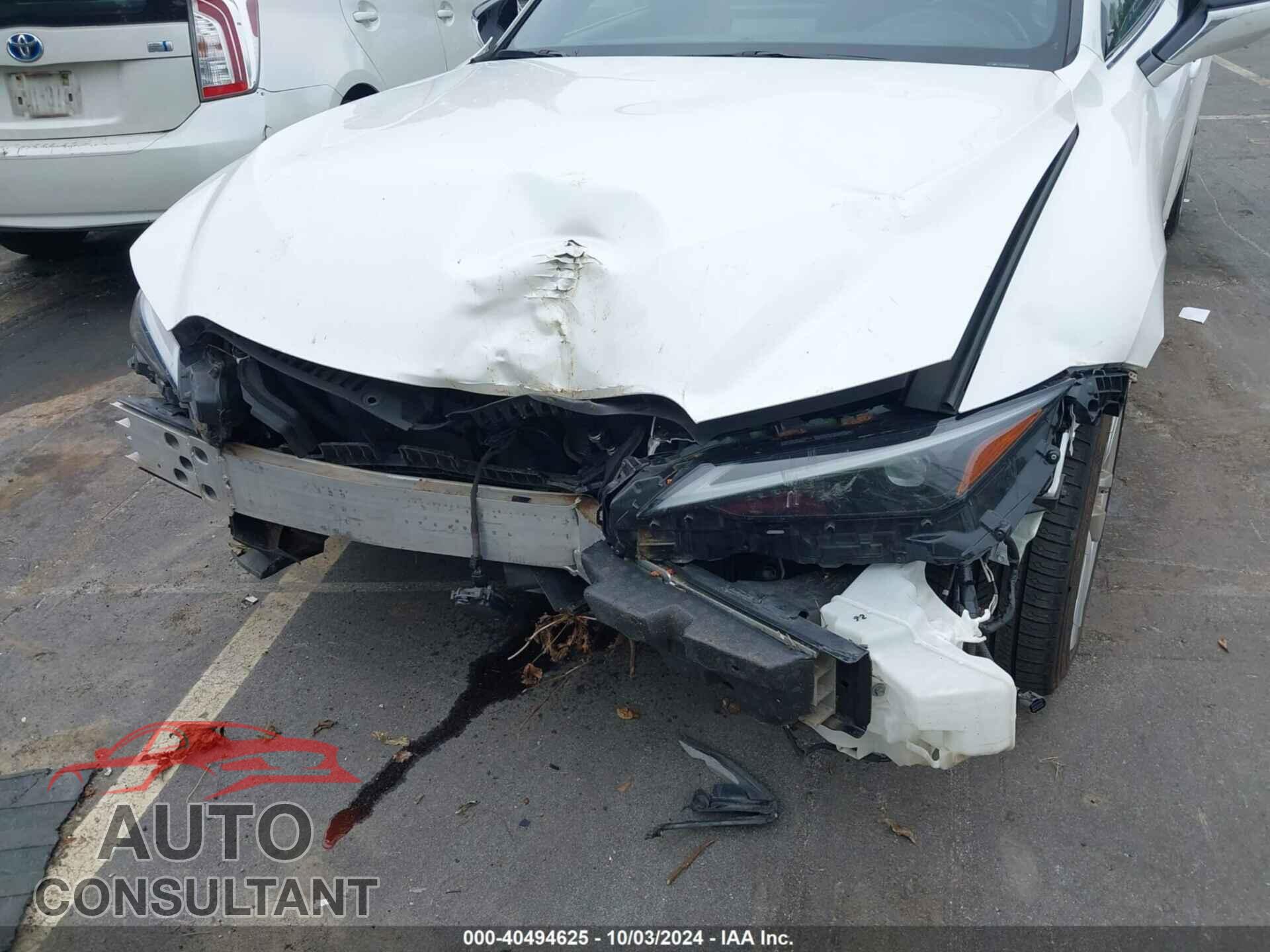 LEXUS IS 2021 - JTHCA1D28M5111057