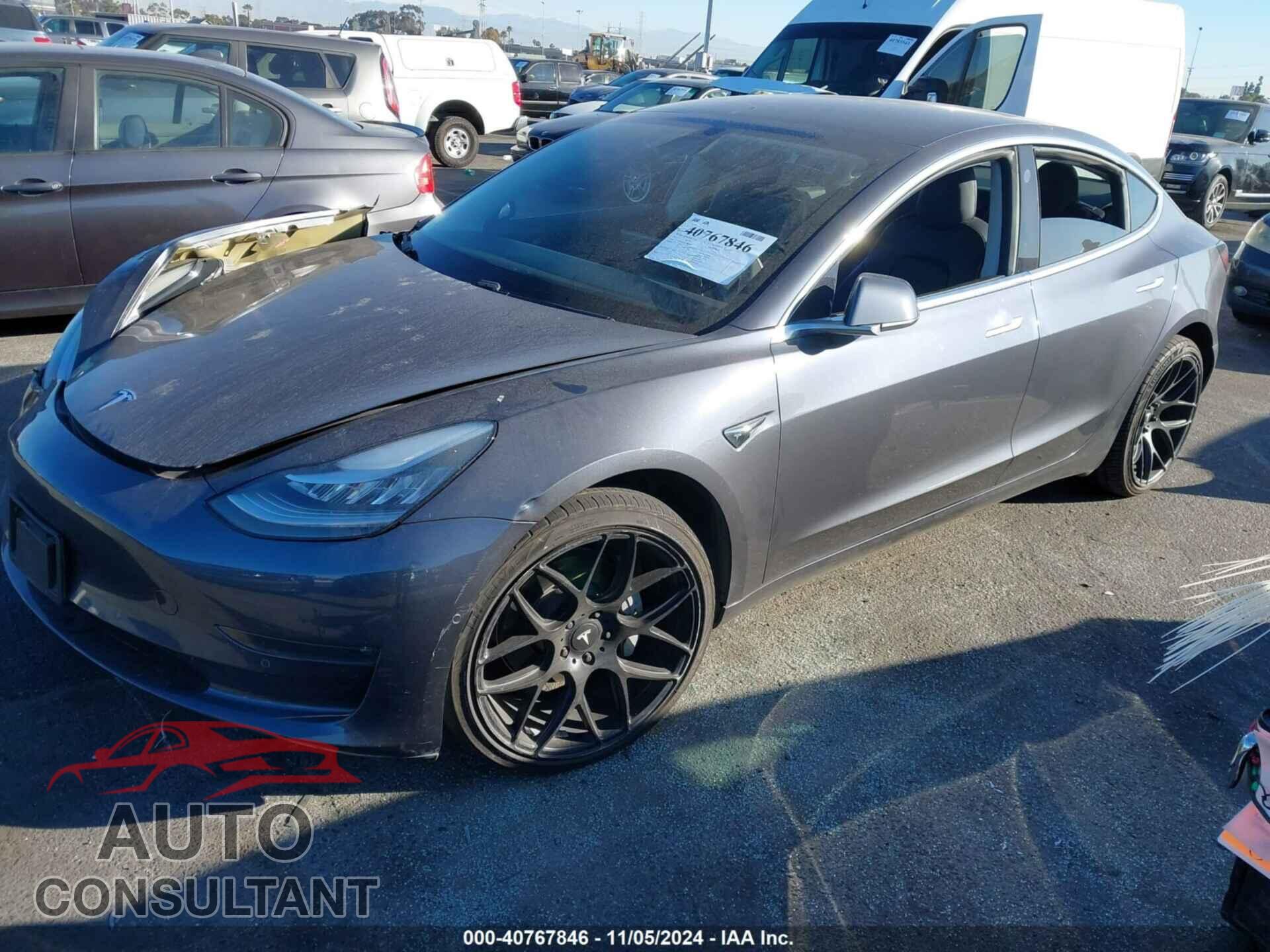 TESLA MODEL 3 2018 - 5YJ3E1EAXJF044208