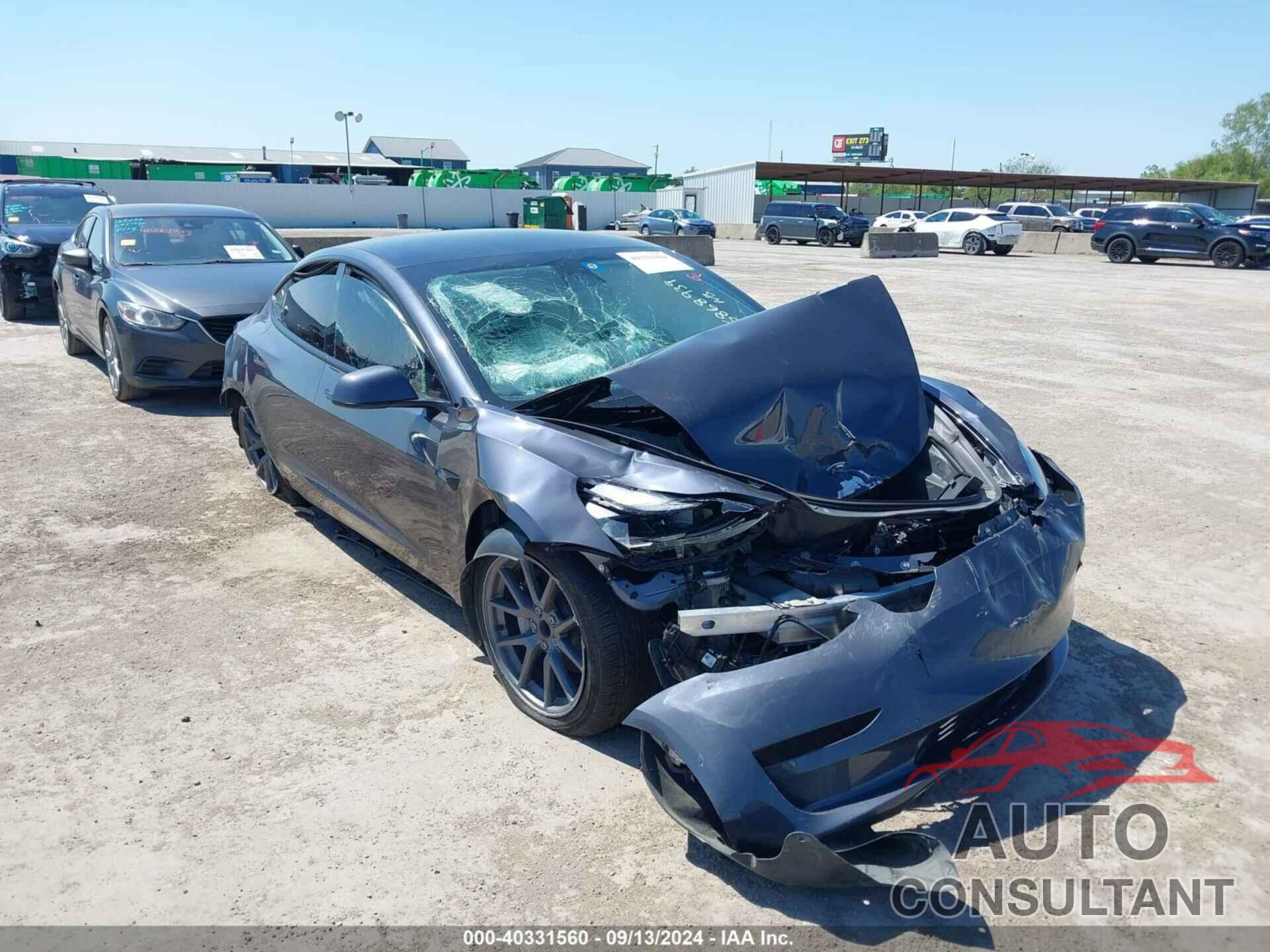 TESLA MODEL 3 2023 - 5YJ3E1EA5PF582274