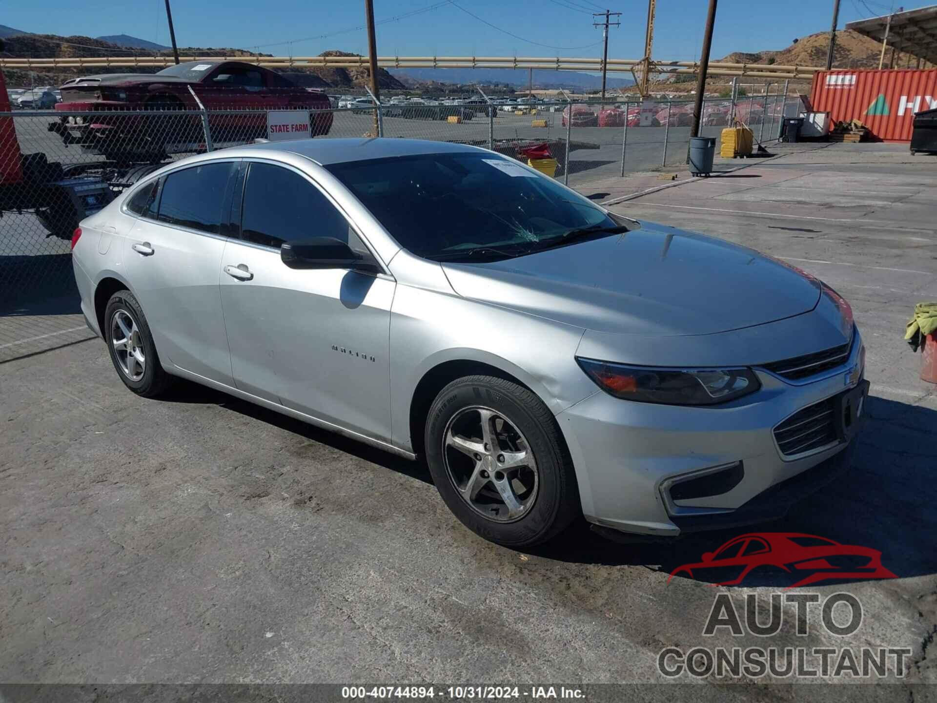 CHEVROLET MALIBU 2018 - 1G1ZB5ST5JF240464