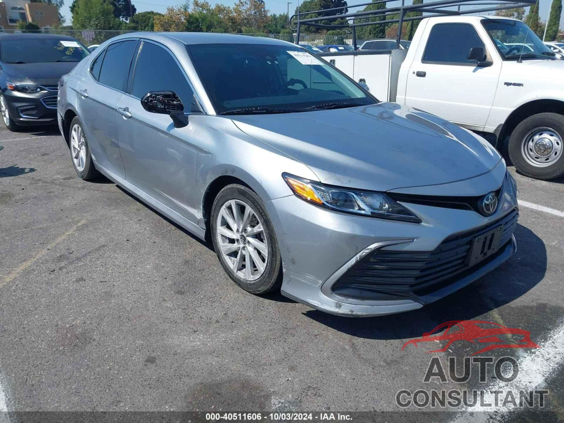 TOYOTA CAMRY 2022 - 4T1C11AK7NU628441