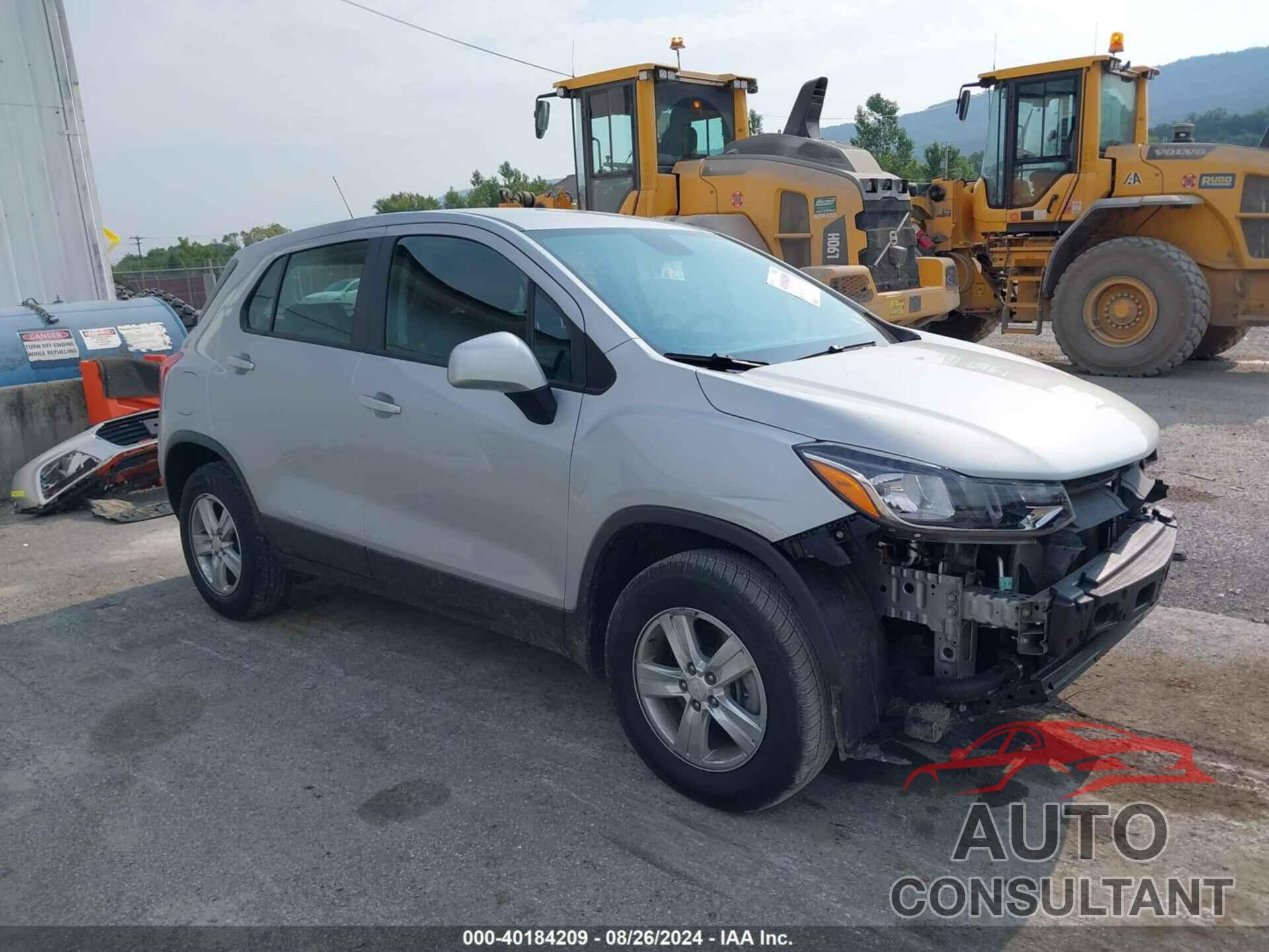 CHEVROLET TRAX 2018 - 3GNCJNSB5JL336017