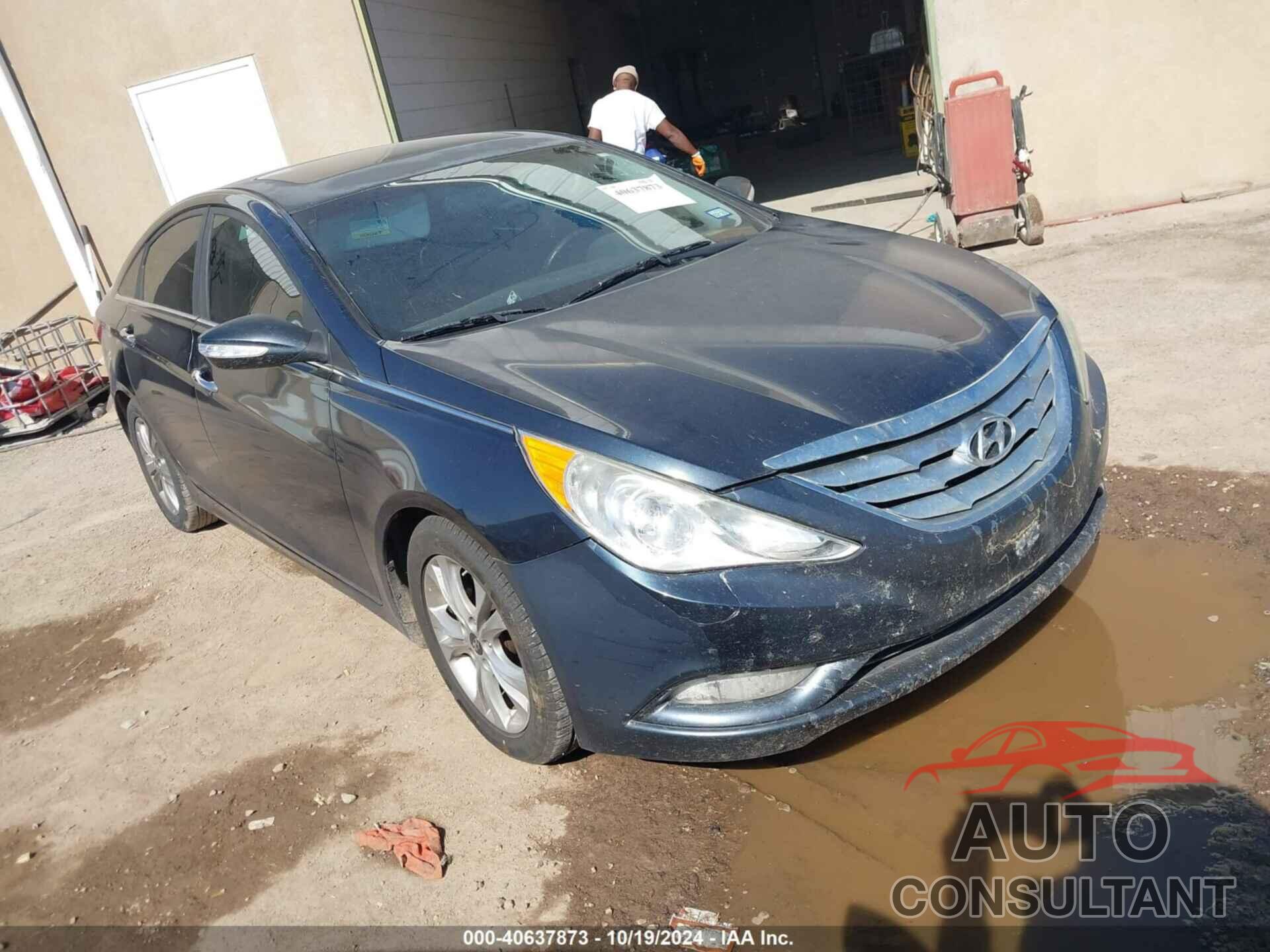 HYUNDAI SONATA 2011 - 5NPEC4AC4BH037829