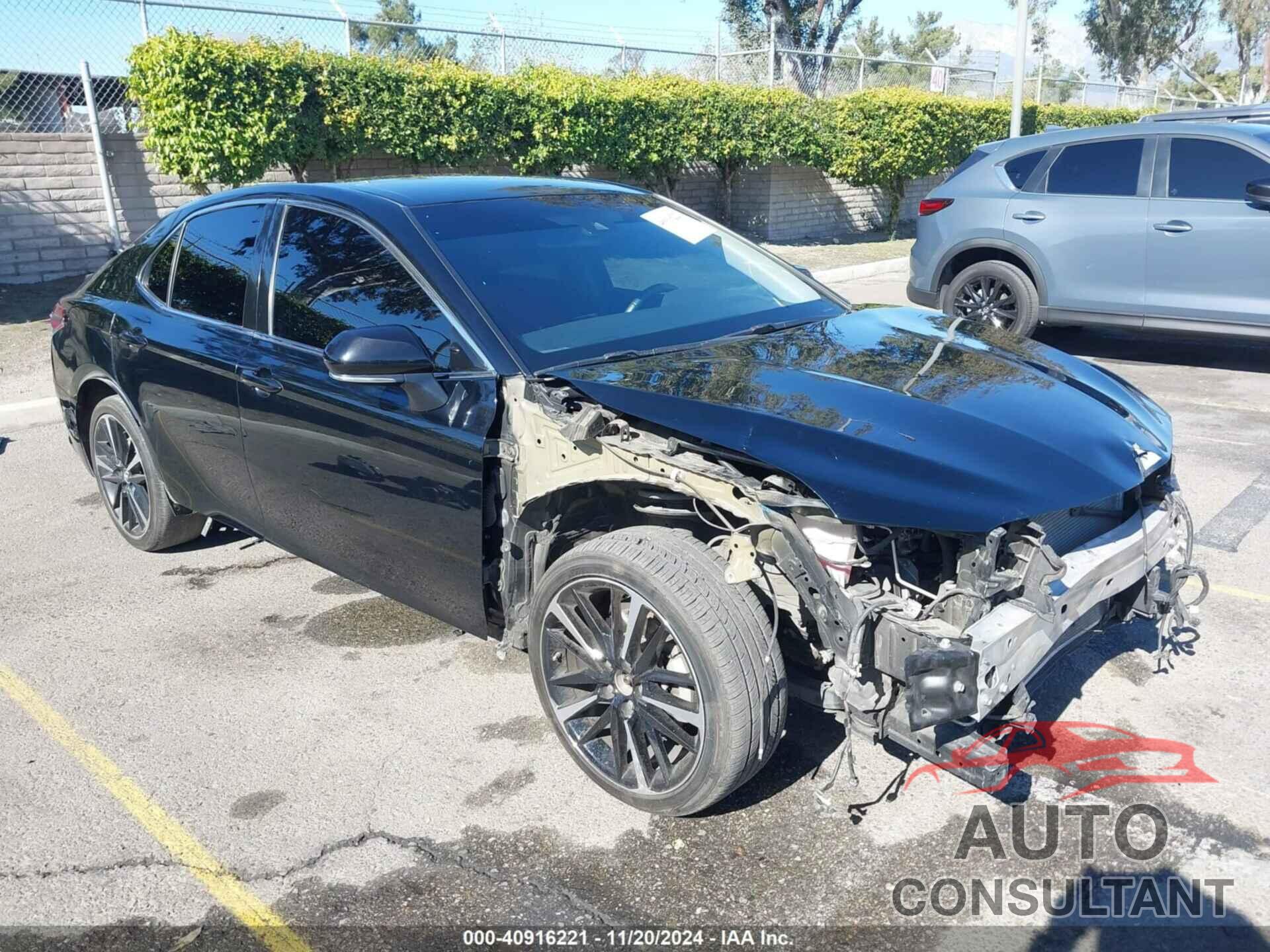 TOYOTA CAMRY 2018 - 4T1B61HK3JU066860