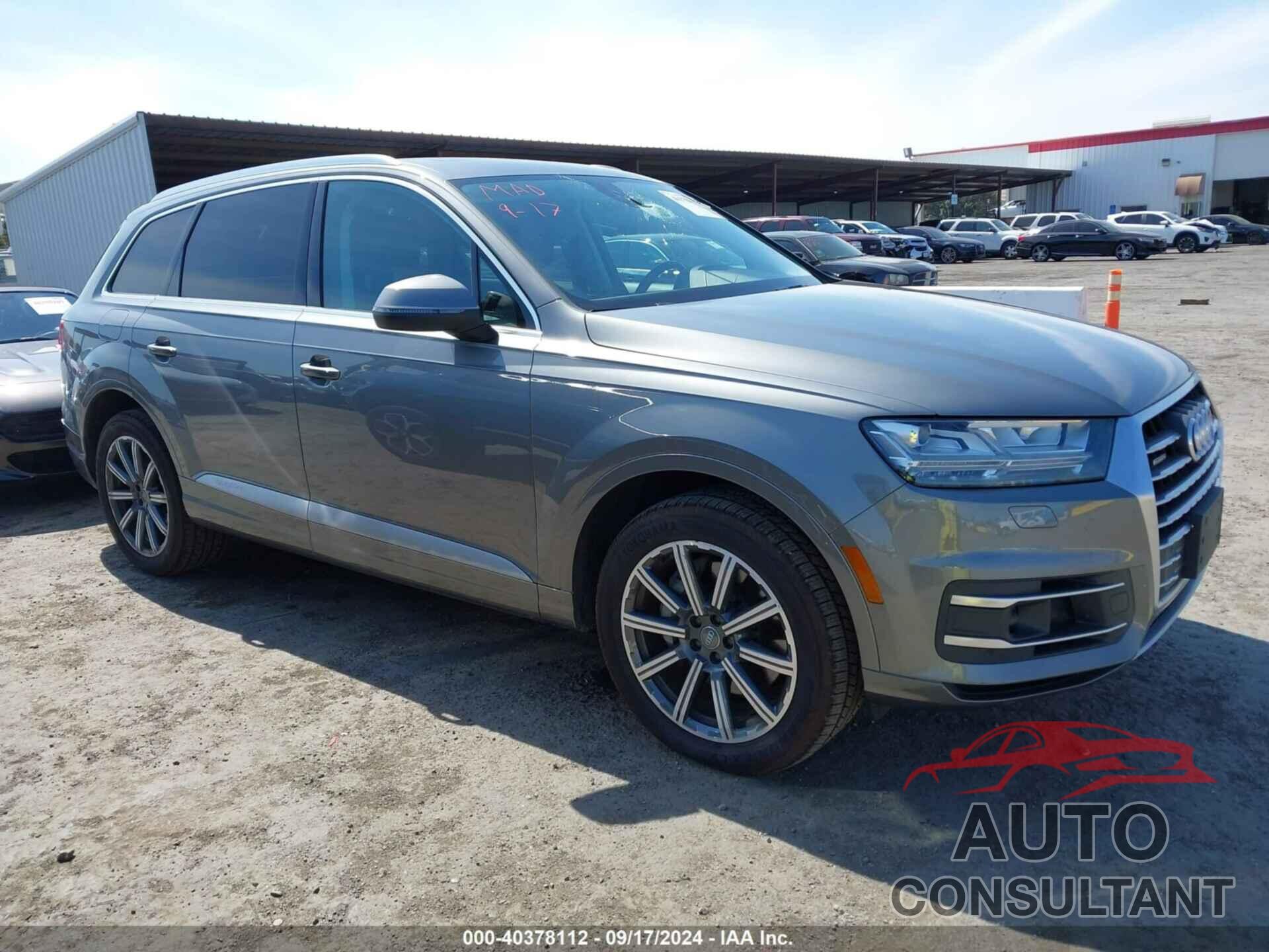 AUDI Q7 2017 - WA1LAAF71HD025332