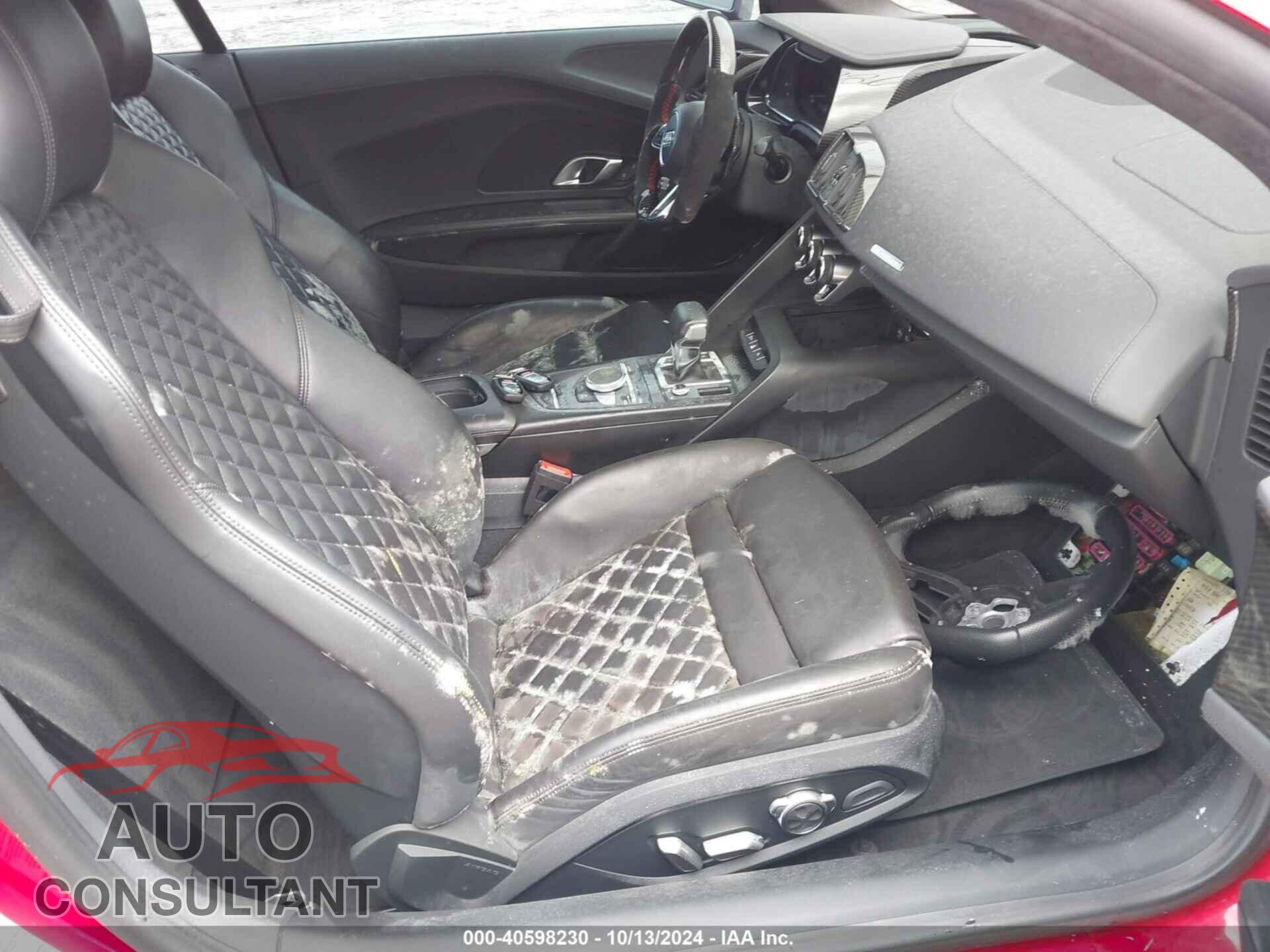 AUDI R8 2018 - WUAKBAFX2J7902027