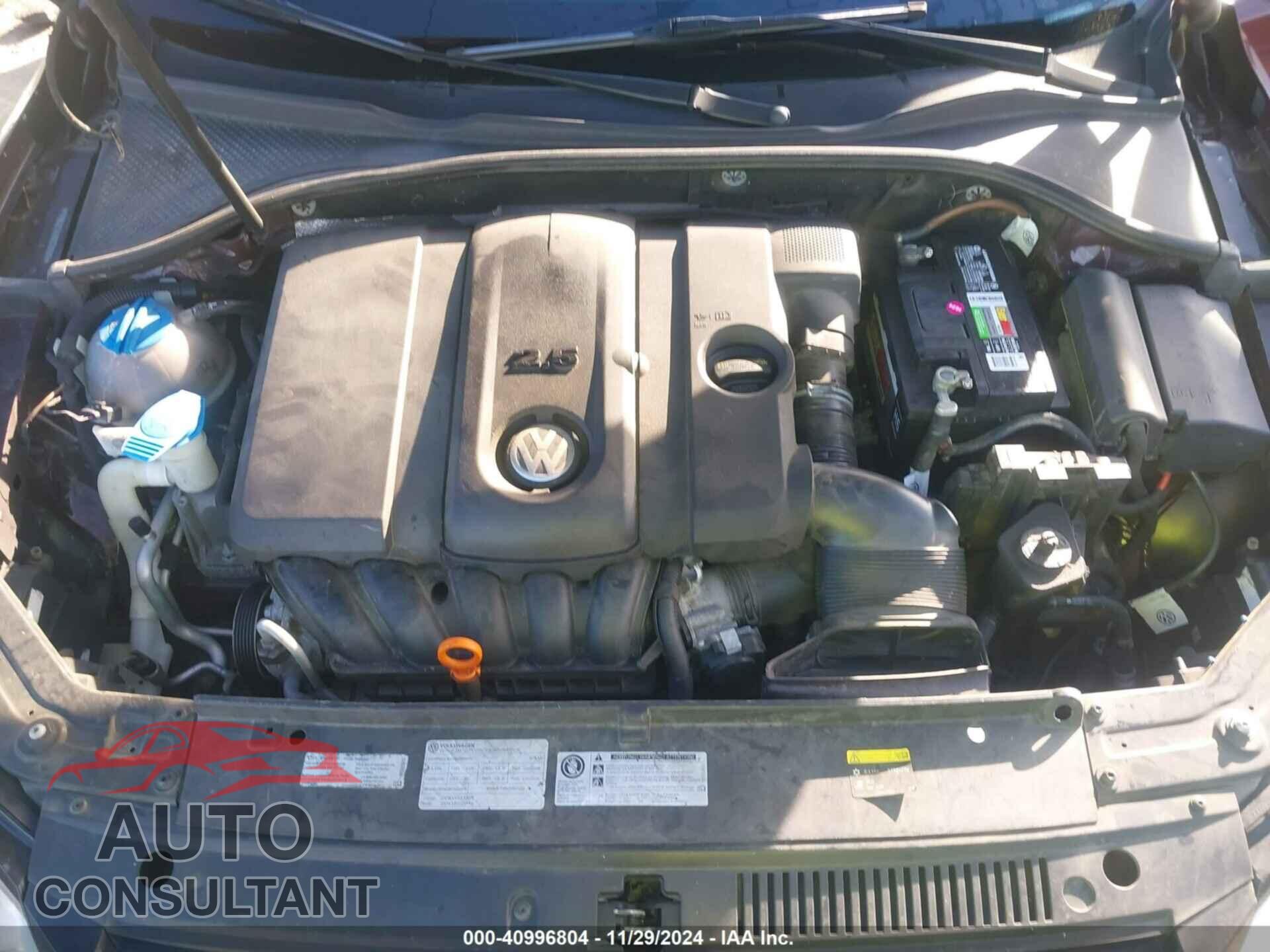 VOLKSWAGEN PASSAT 2013 - 1VWAP7A38DC133365