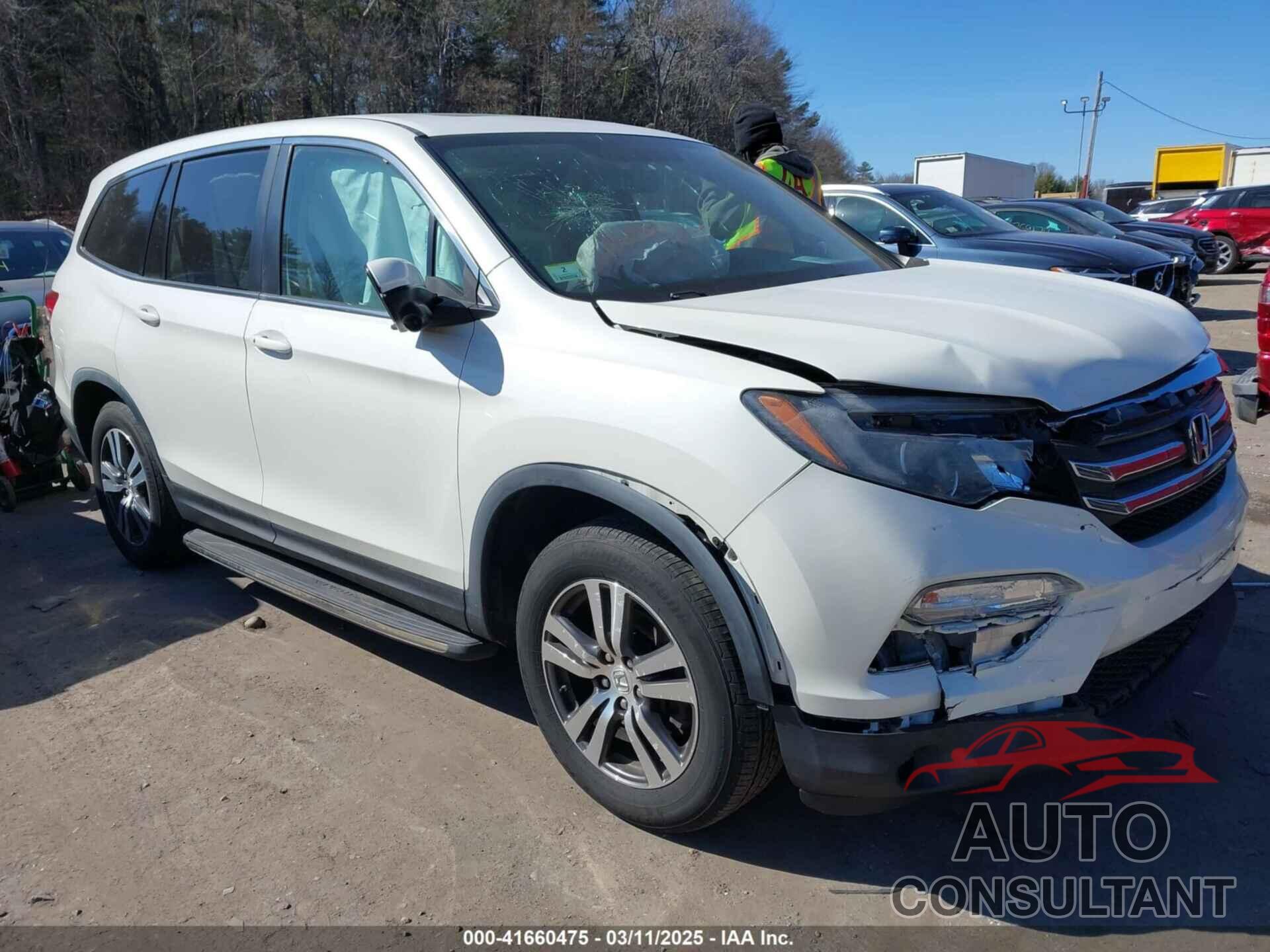 HONDA PILOT 2017 - 5FNYF6H72HB042737