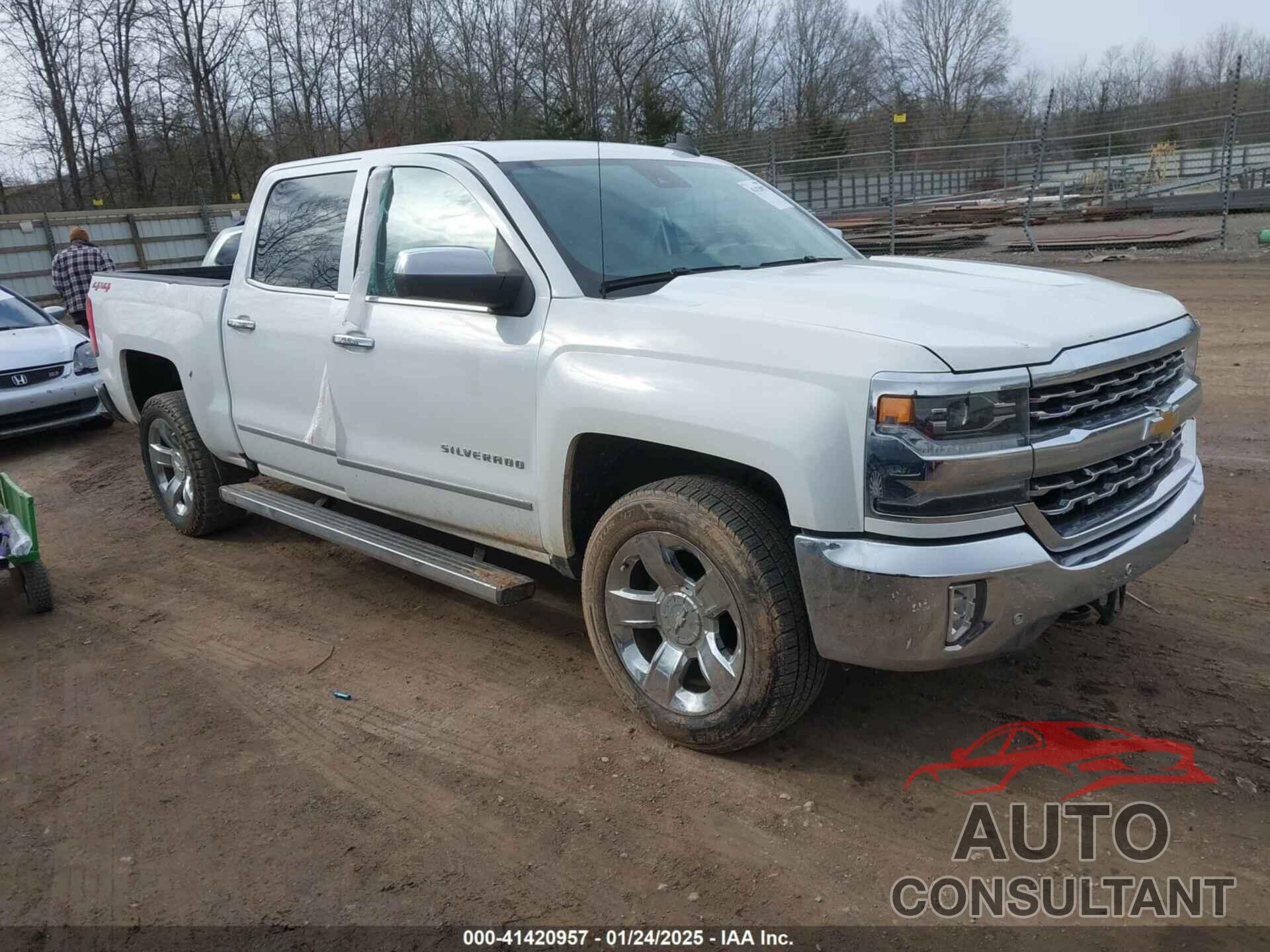 CHEVROLET SILVERADO 1500 2018 - 3GCUKSEC4JG217428