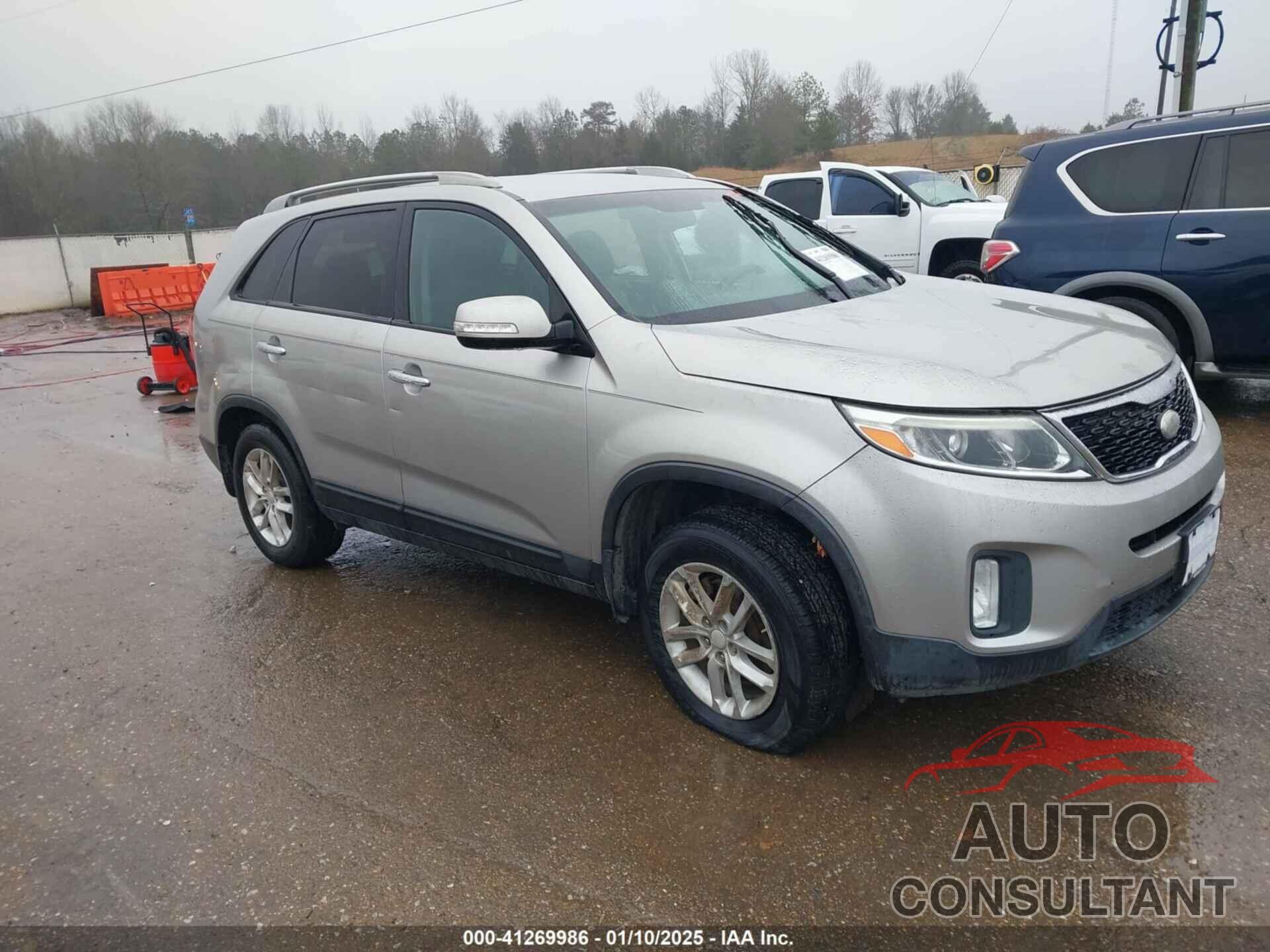 KIA SORENTO 2015 - 5XYKT3A6XFG622810