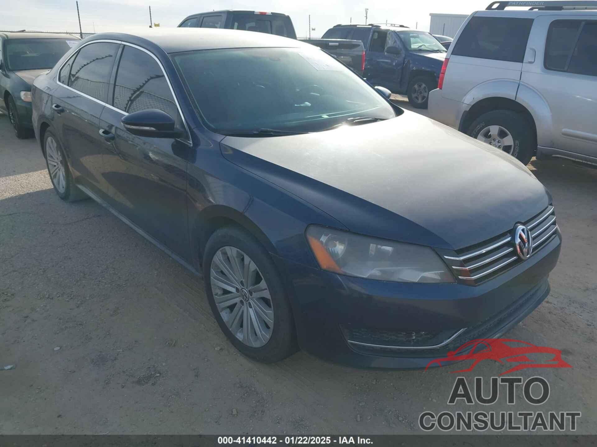 VOLKSWAGEN PASSAT 2012 - 1VWBP7A31CC100940