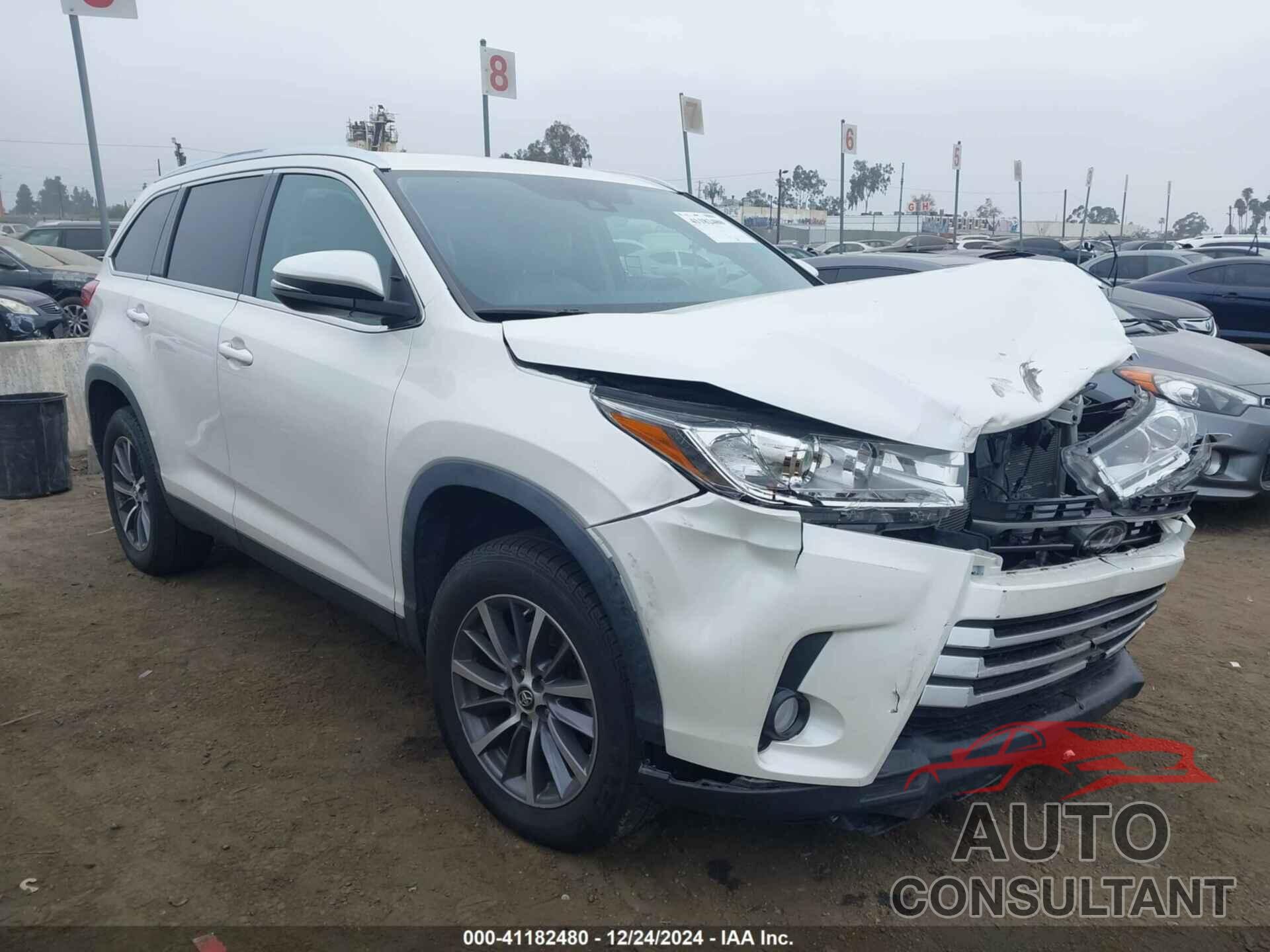 TOYOTA HIGHLANDER 2019 - 5TDKZRFH7KS562431