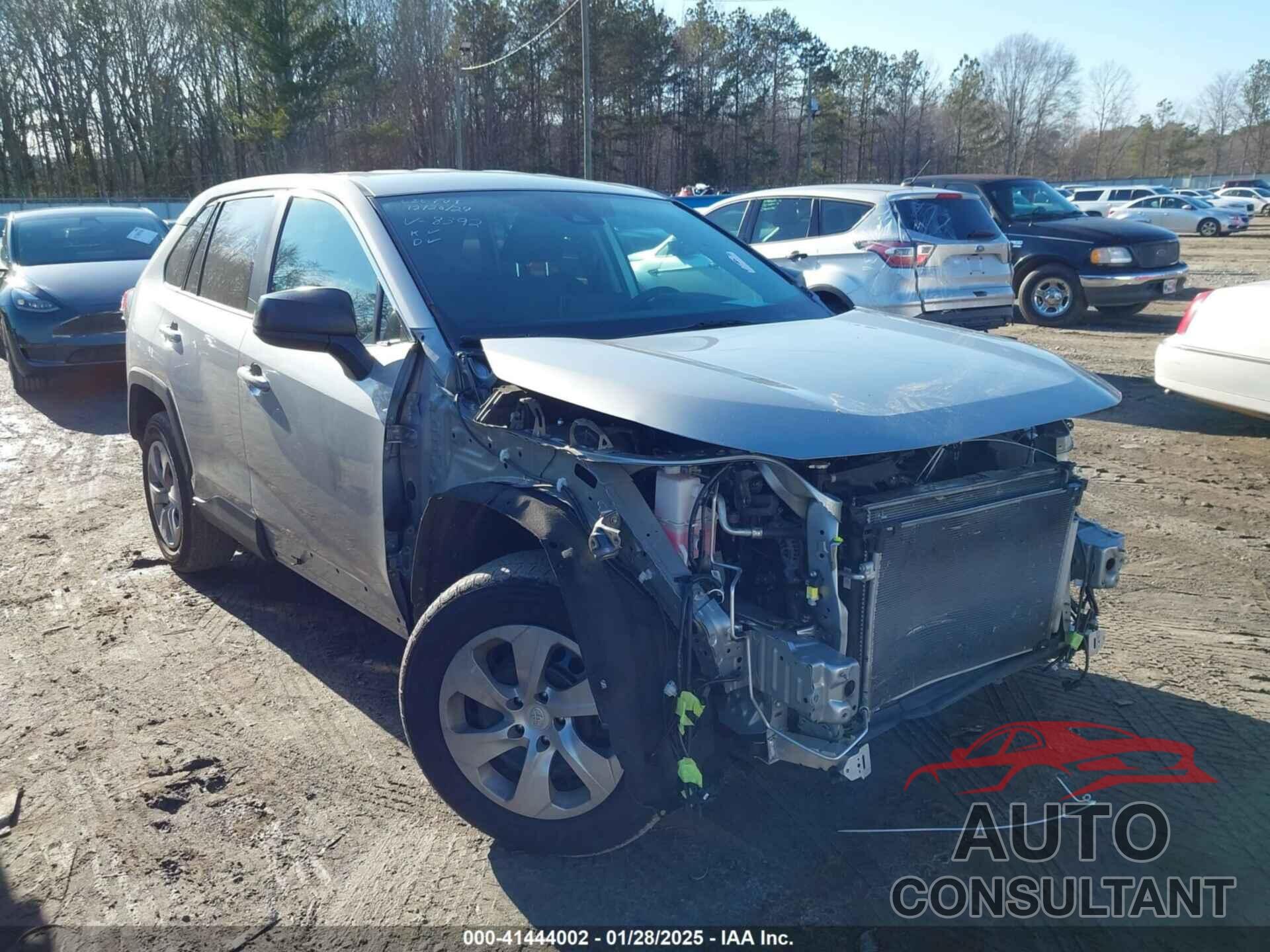 TOYOTA RAV4 2023 - 2T3F1RFV0PW368392
