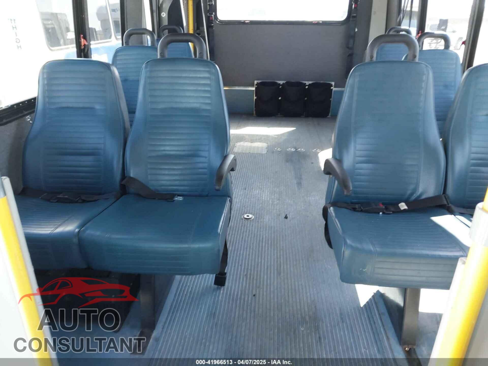 FORD E-450 CUTAWAY 2017 - 1FDFE4FS2HDC35365