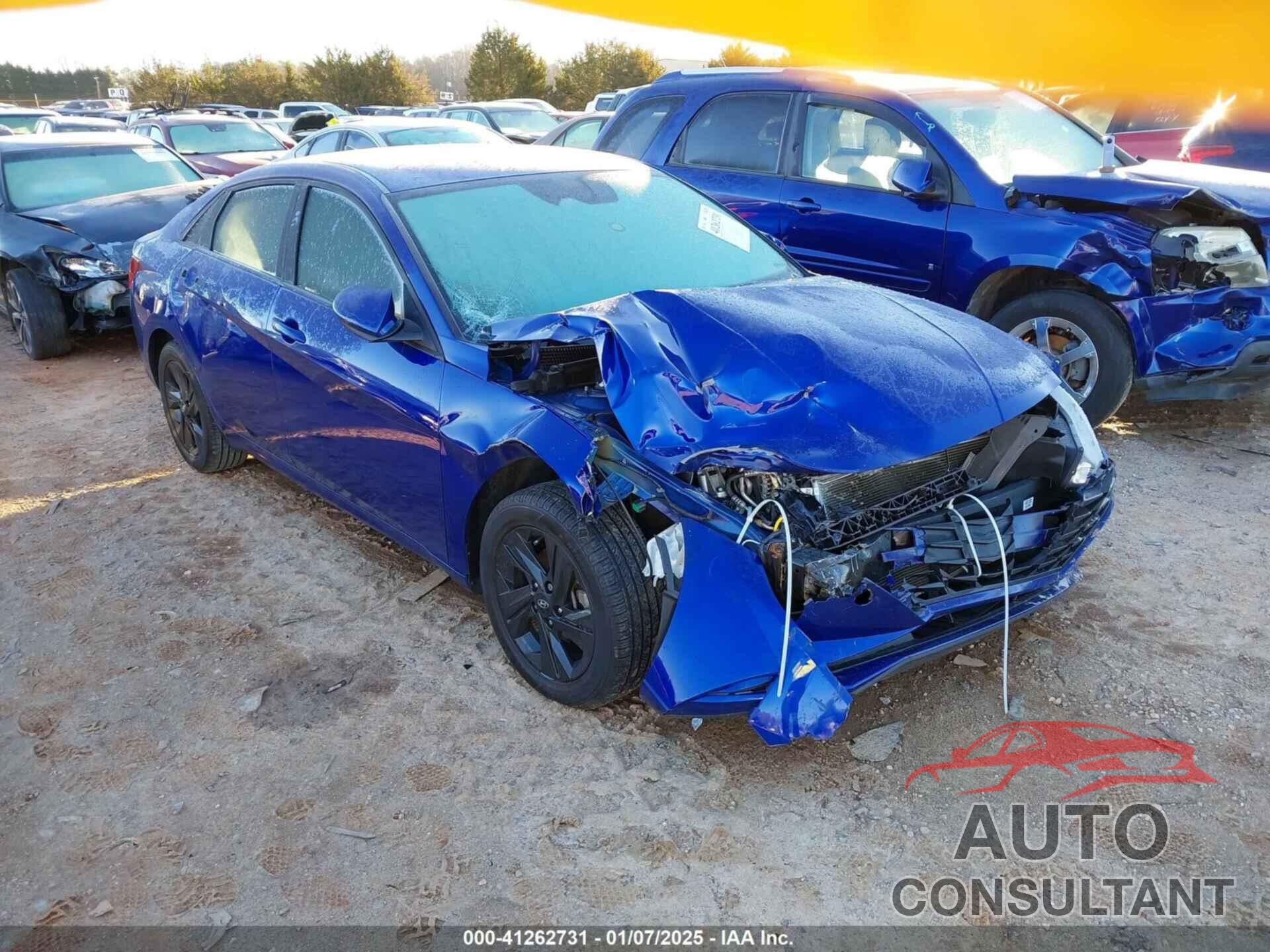 HYUNDAI ELANTRA 2022 - KMHLM4AG4NU322155