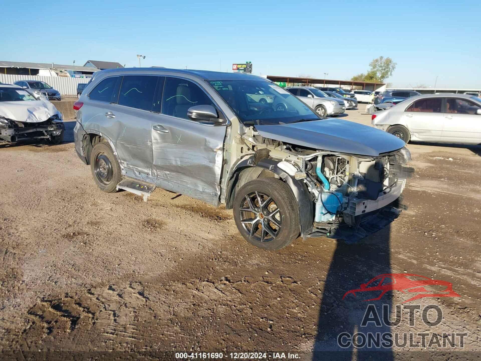 TOYOTA HIGHLANDER 2018 - 5TDKZRFH0JS545310