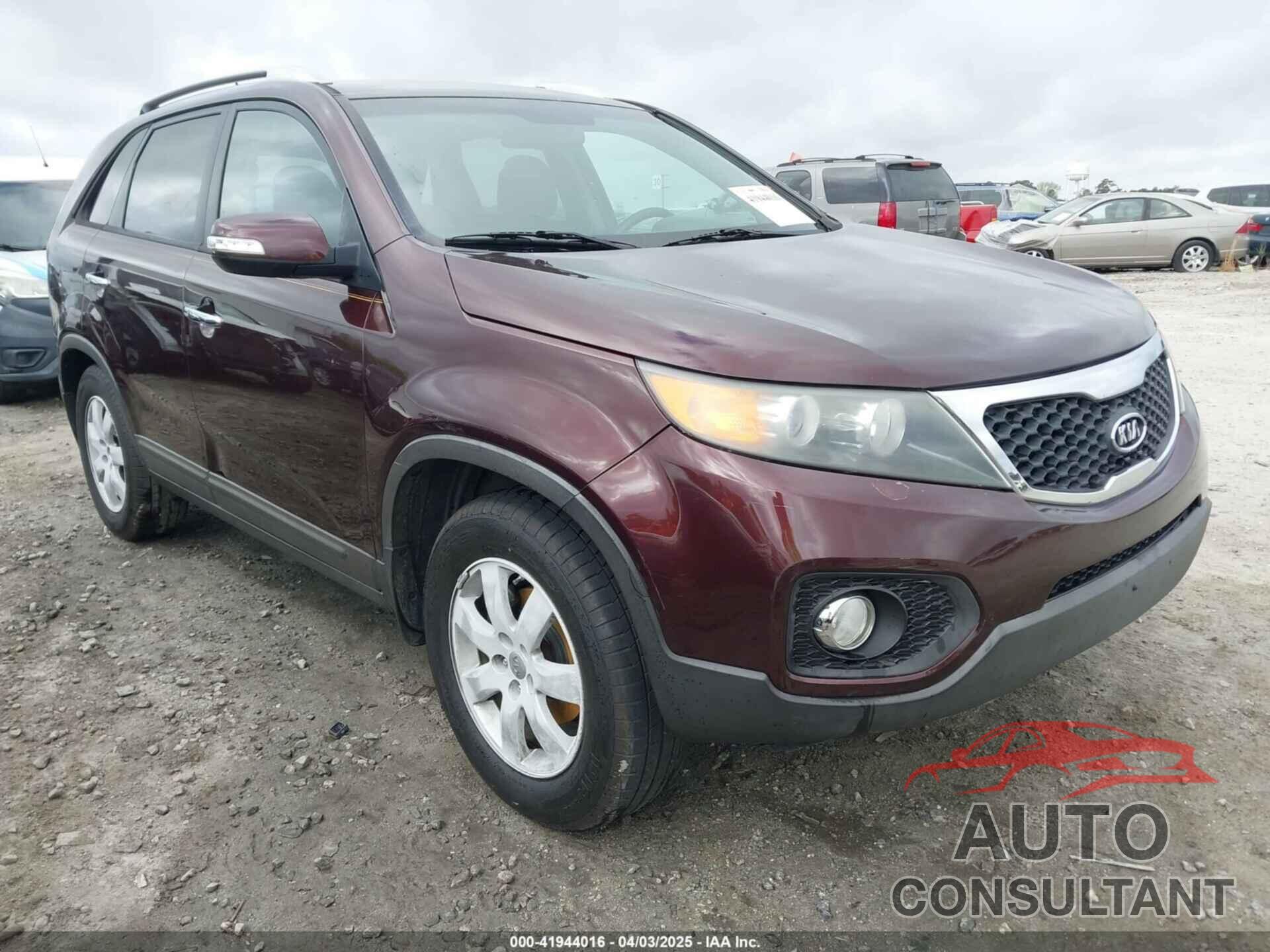 KIA SORENTO 2013 - 5XYKT3A64DG341941