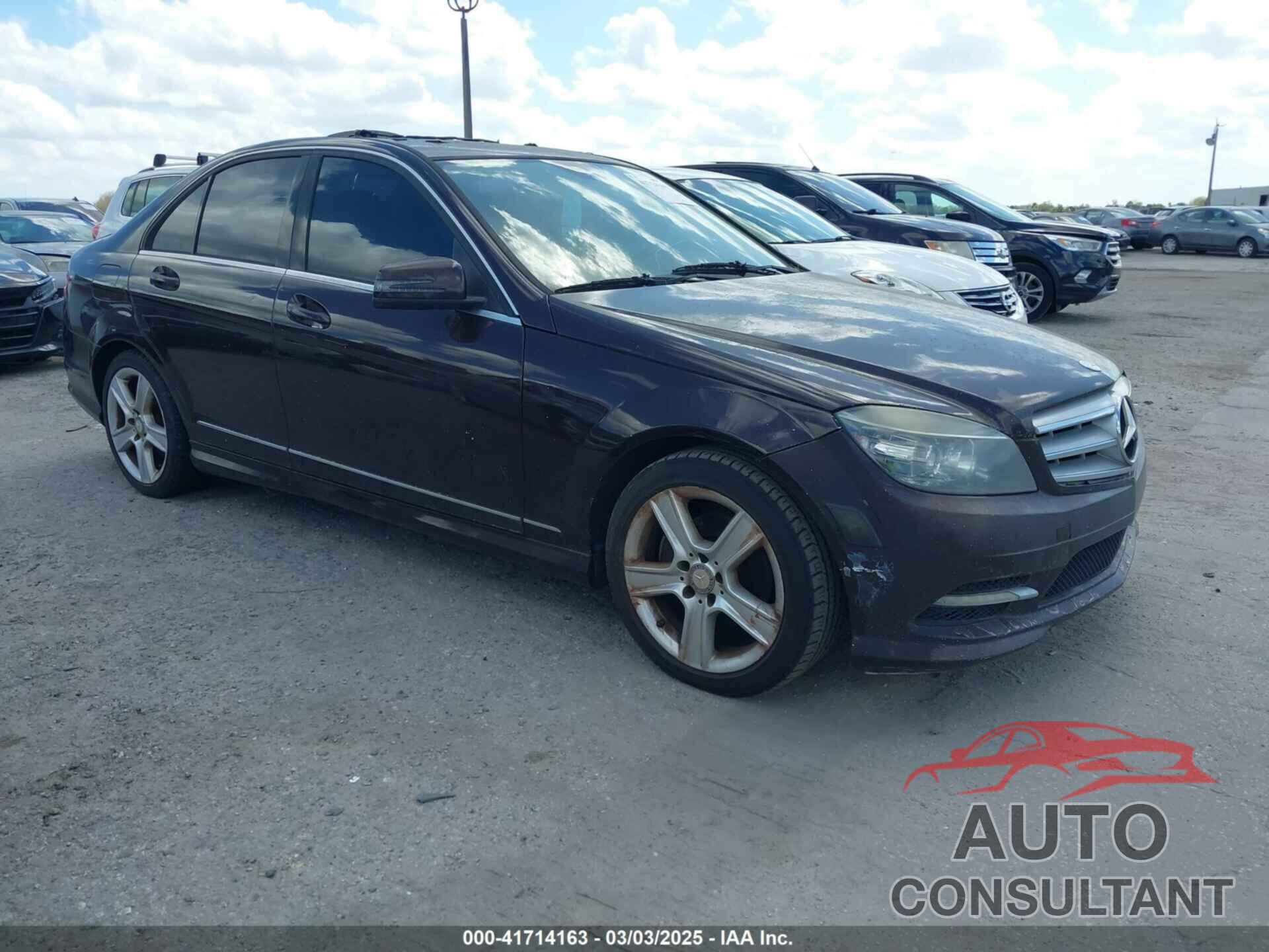 MERCEDES-BENZ C 300 2011 - WDDGF5EB4BR184268