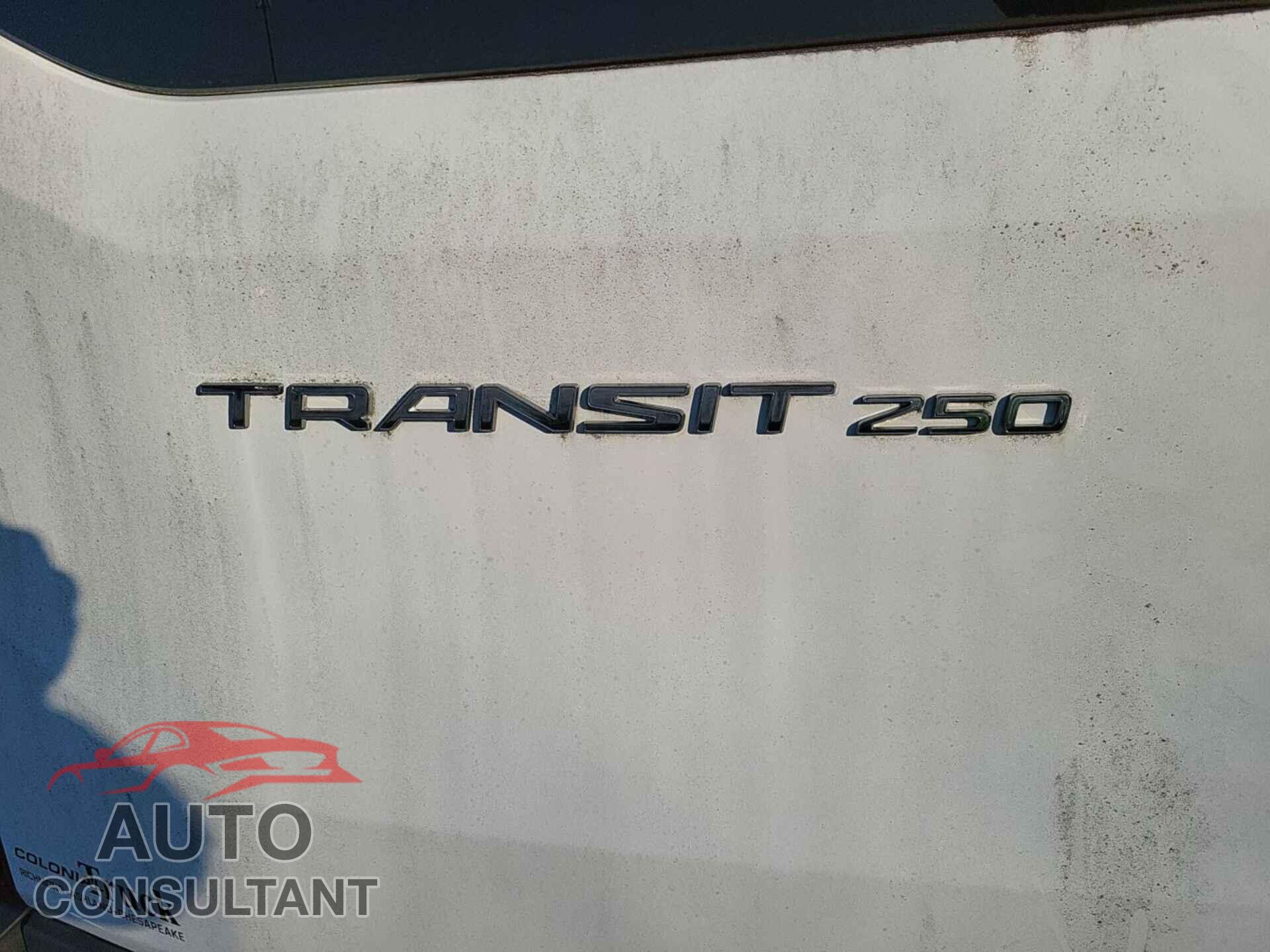 FORD TRANSIT-250 2017 - 1FTYR2XM7HKB46182