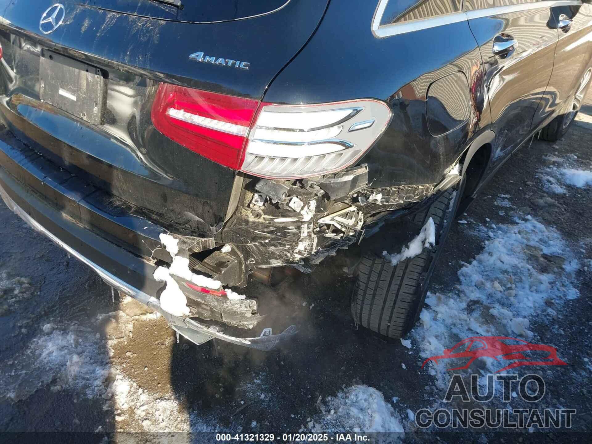 MERCEDES-BENZ GLC 300 2019 - WDC0G4KB8KV163643