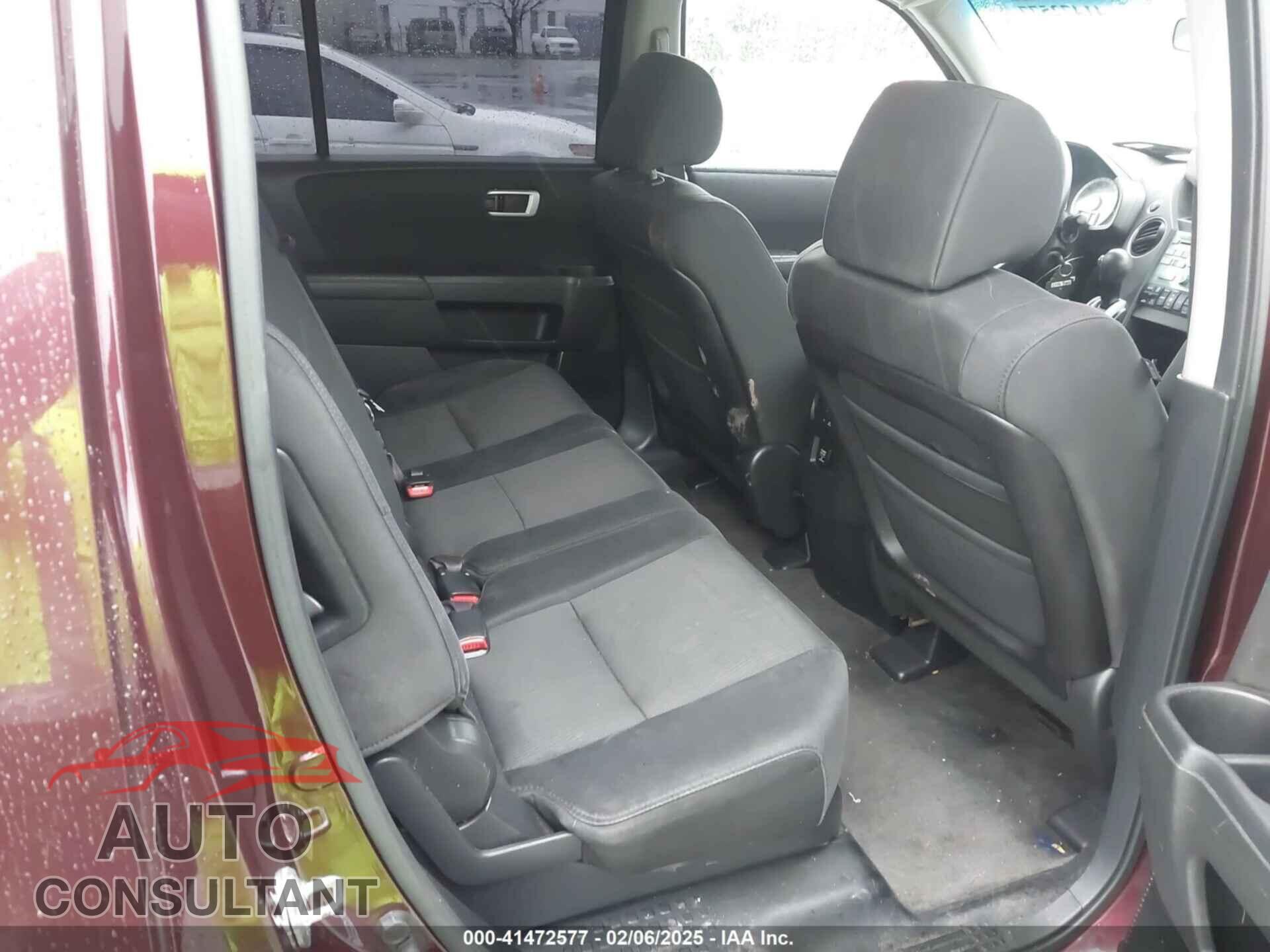 HONDA PILOT 2011 - 5FNYF3H42BB041440