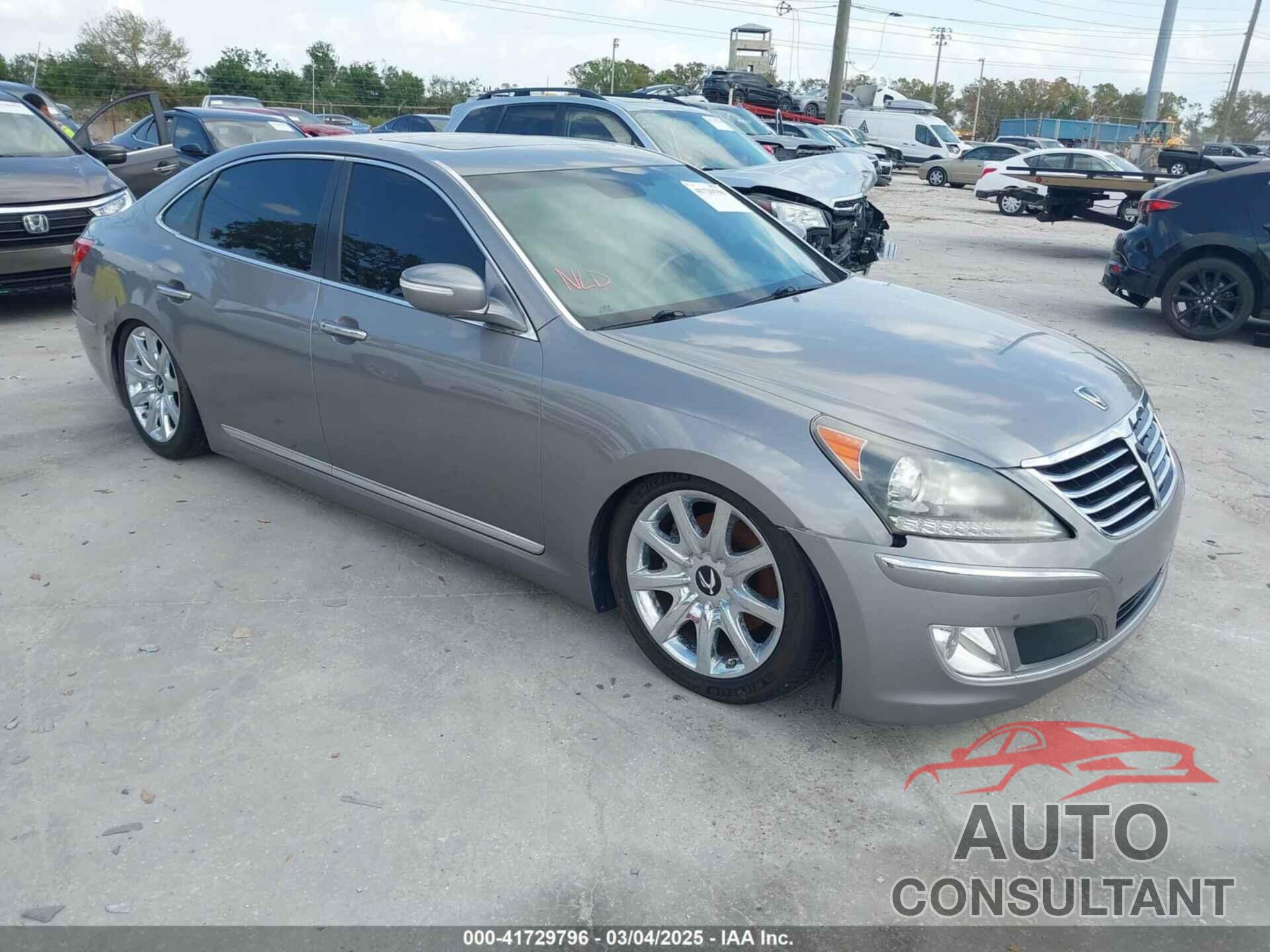 HYUNDAI EQUUS 2011 - KMHGH4JF7BU040004