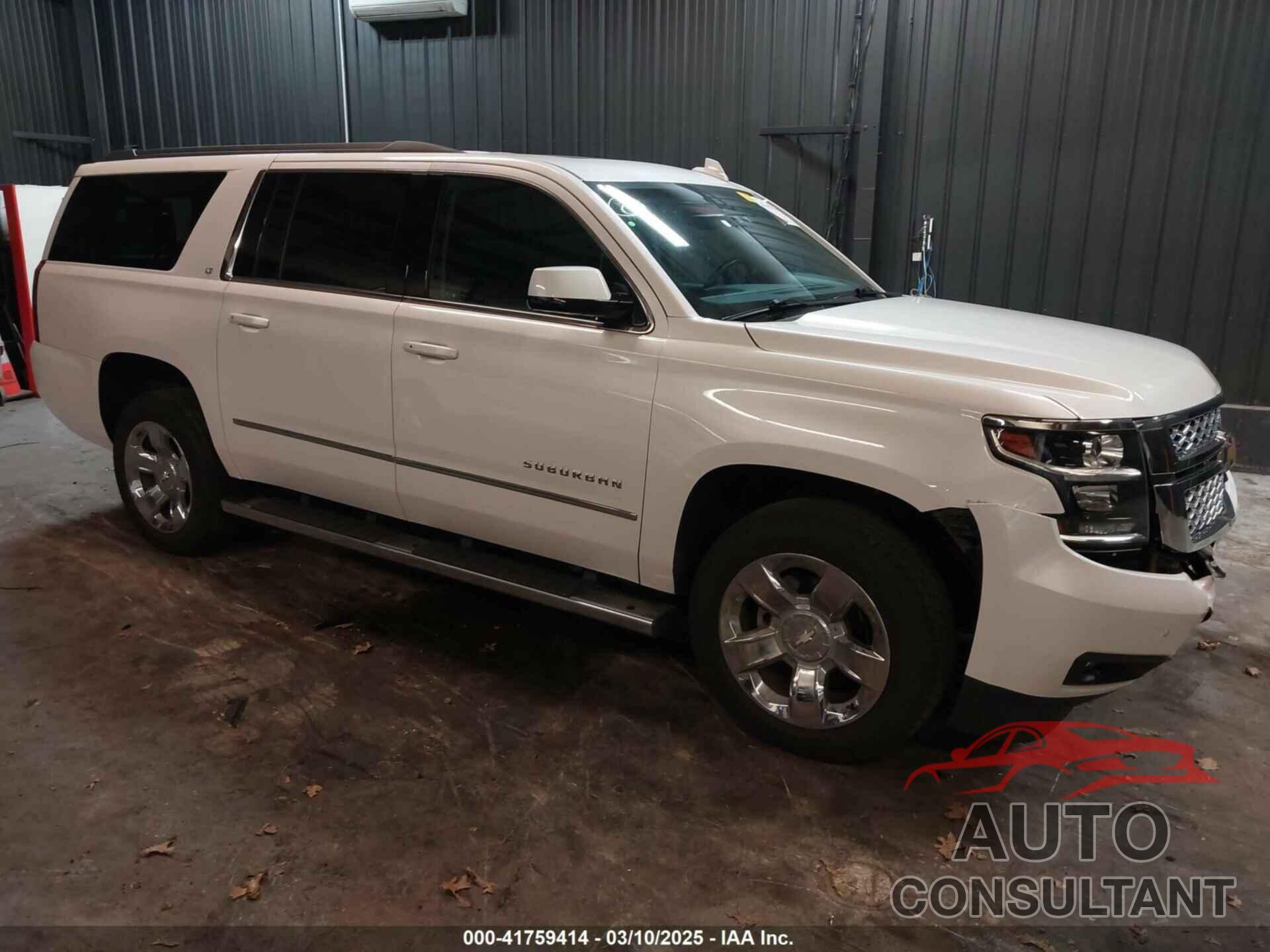 CHEVROLET SUBURBAN 2019 - 1GNSKHKC0KR211729