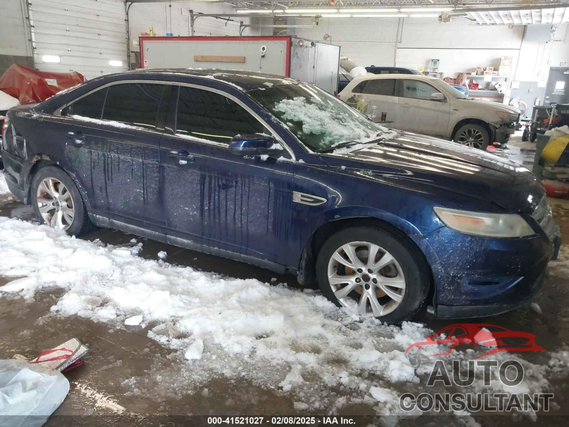 FORD TAURUS 2011 - 1FAHP2EW2EG104805