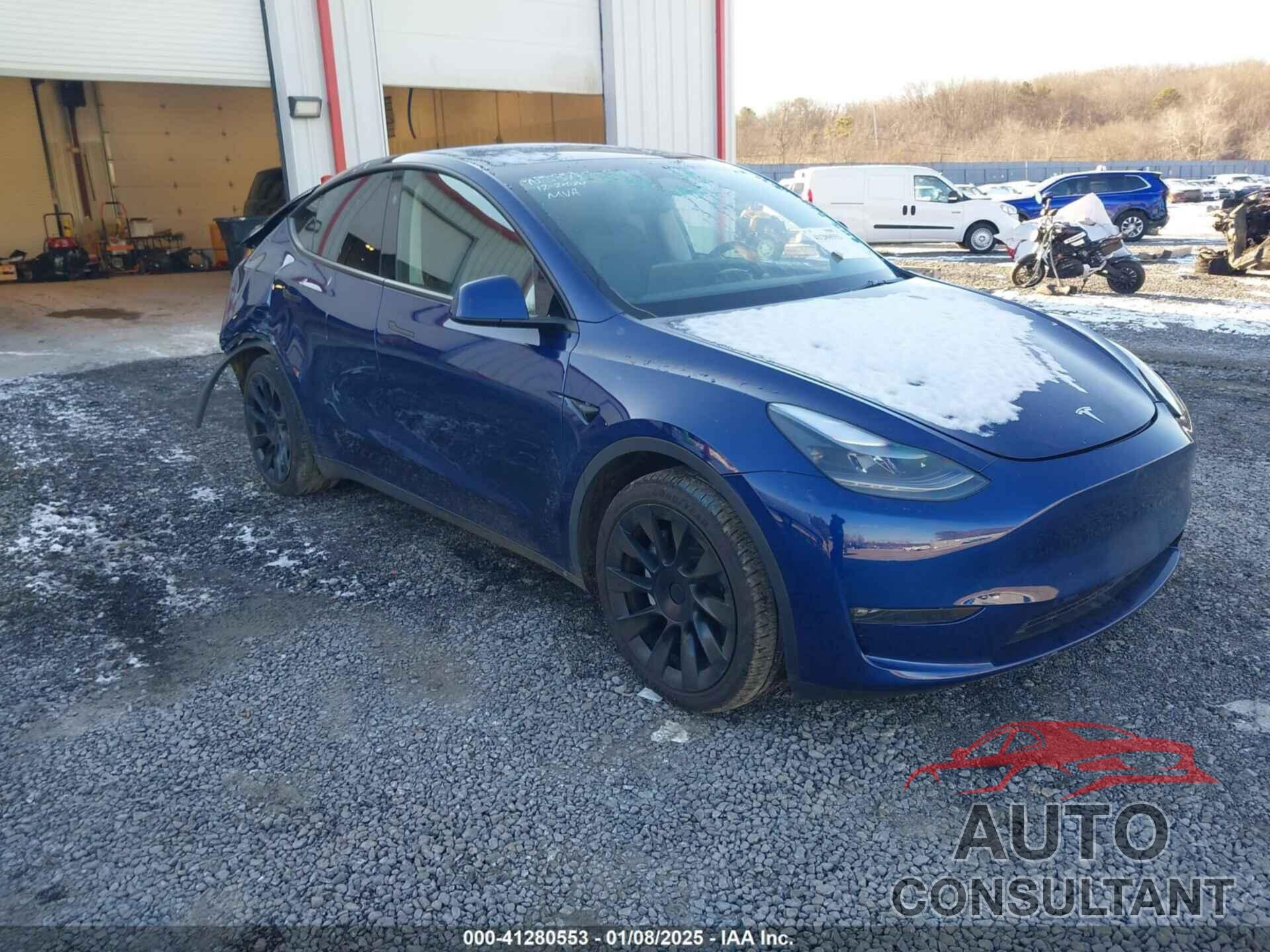 TESLA MODEL Y 2023 - 7SAYGDEE6PF804764