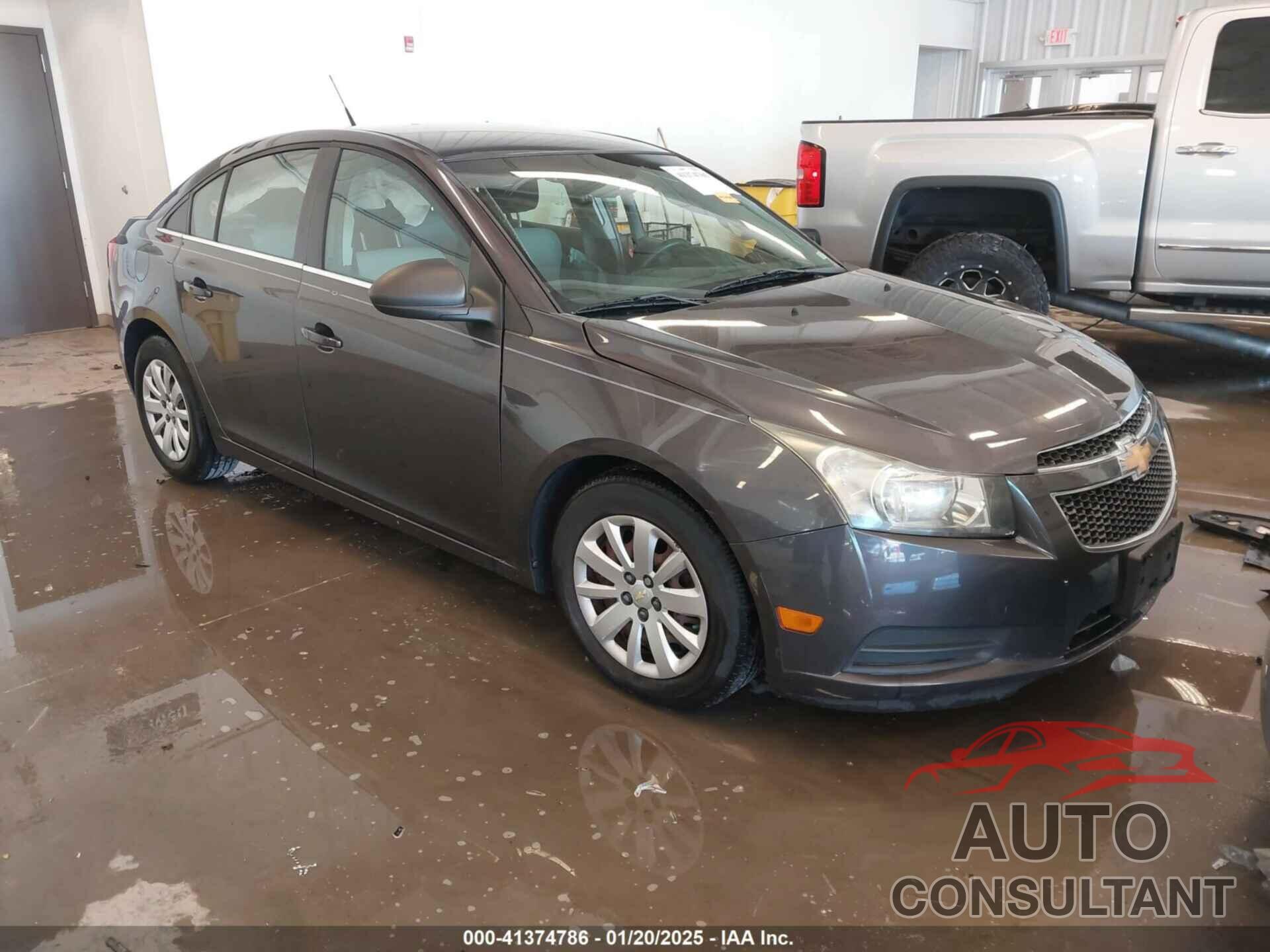 CHEVROLET CRUZE 2011 - 1G1PC5SH4B7143607