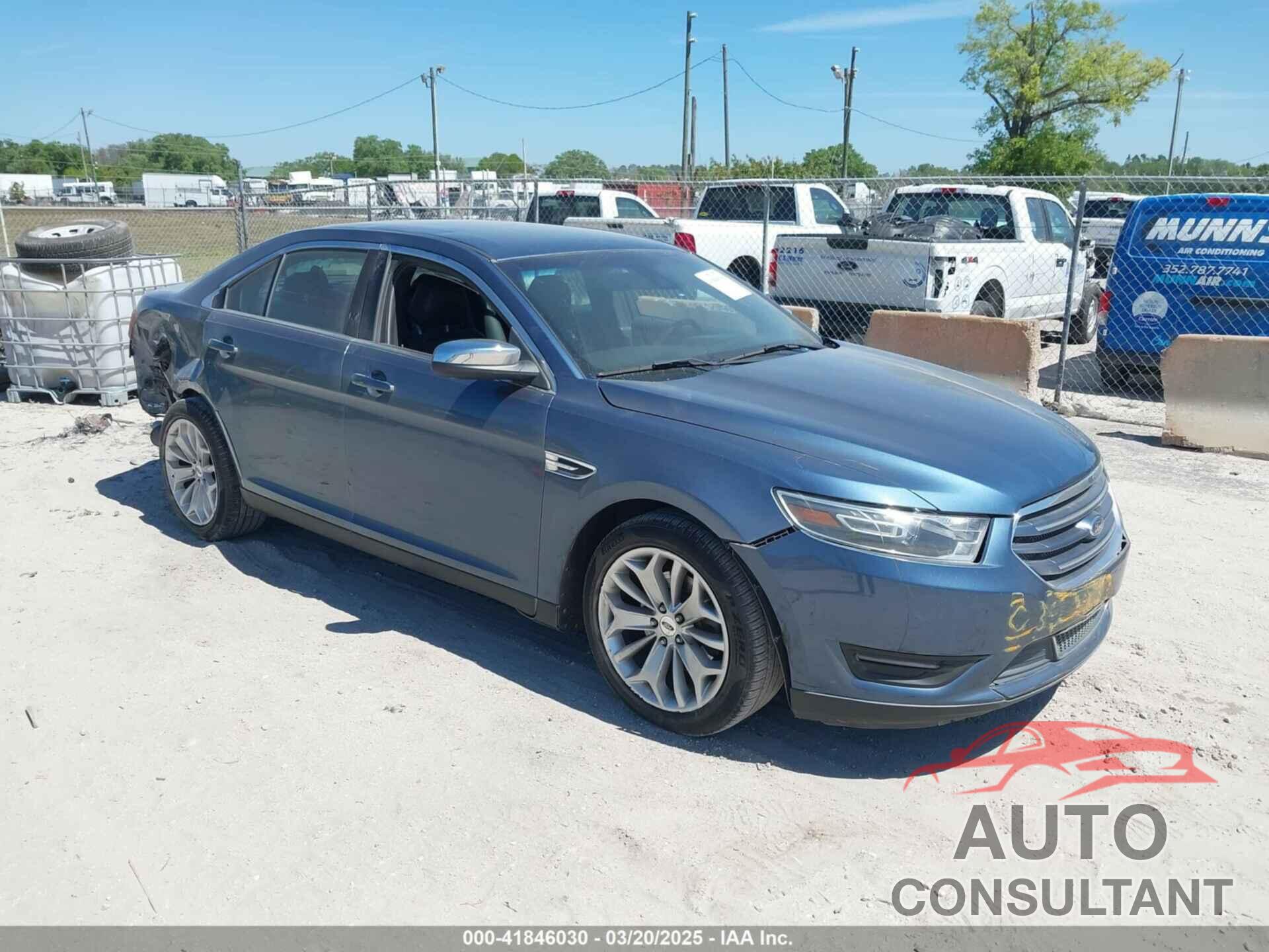 FORD TAURUS 2018 - 1FAHP2F88JG102295