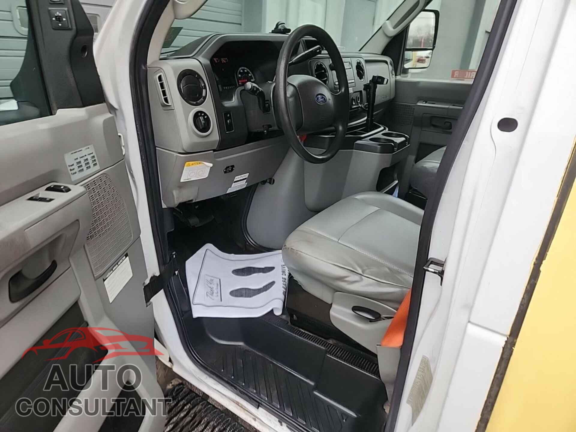FORD E-450 CUTAWAY 2018 - 1FDXE4FS2JDC24991