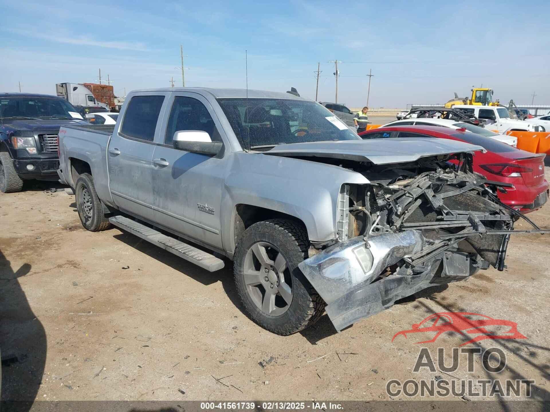 CHEVROLET SILVERADO 1500 2018 - 3GCUKREC0JG179561