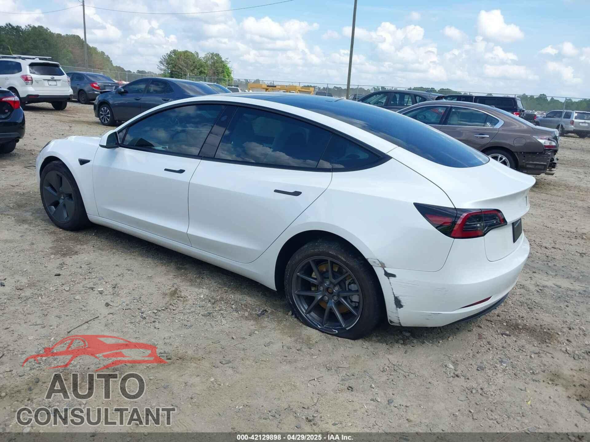 TESLA MODEL 3 2023 - 5YJ3E1EA8PF690033