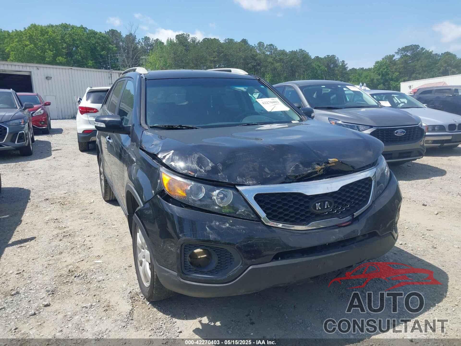 KIA SORENTO 2011 - 5XYKT3A13BG153042