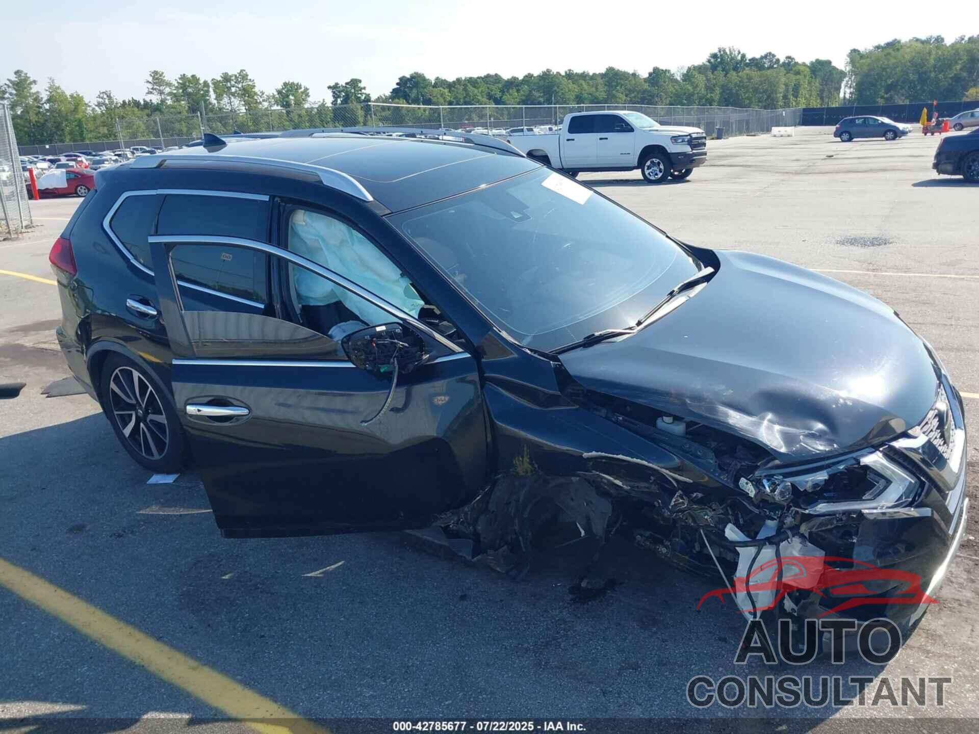 NISSAN ROGUE 2018 - JN8AT2MT7JW468435