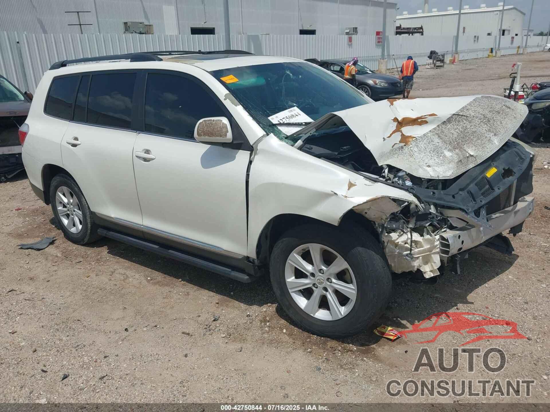 TOYOTA HIGHLANDER 2013 - 5TDZK3EH2DS100749