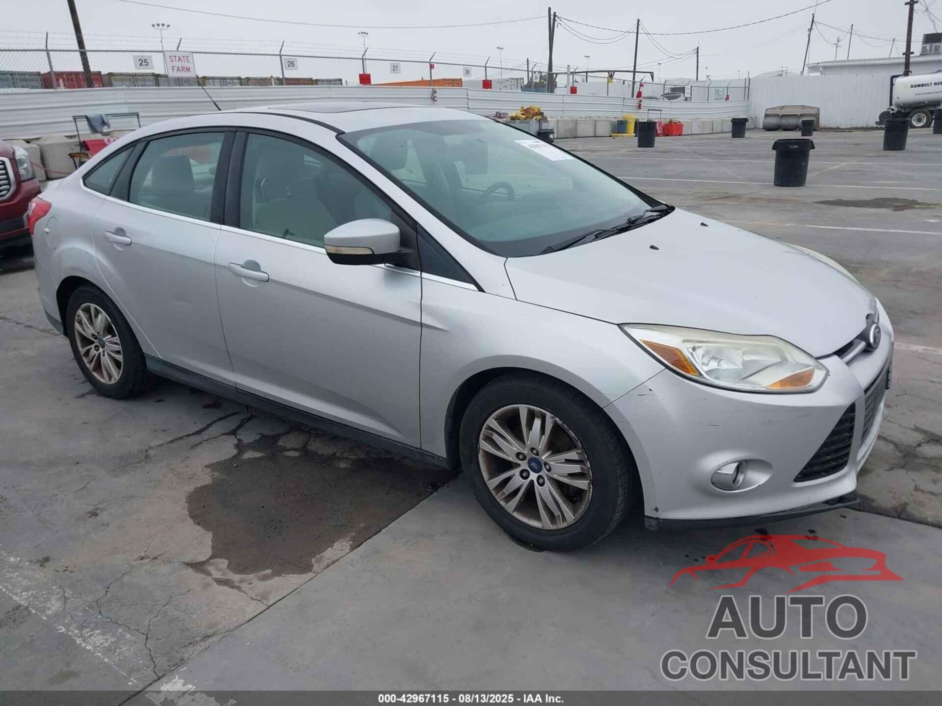 FORD FOCUS 2012 - 1FAHP3H23CL282939