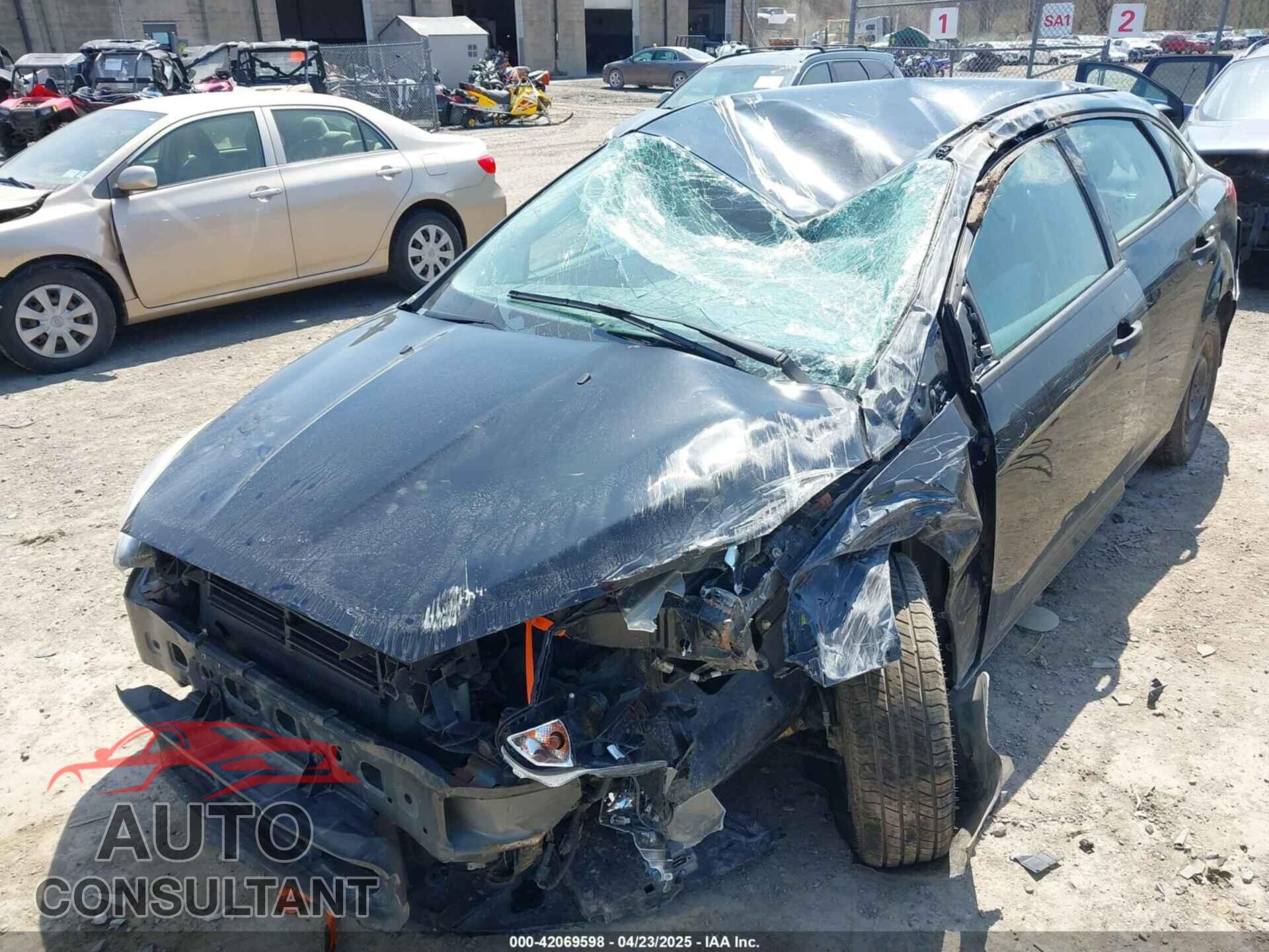 FORD FOCUS 2017 - 1FADP3E23HL301404