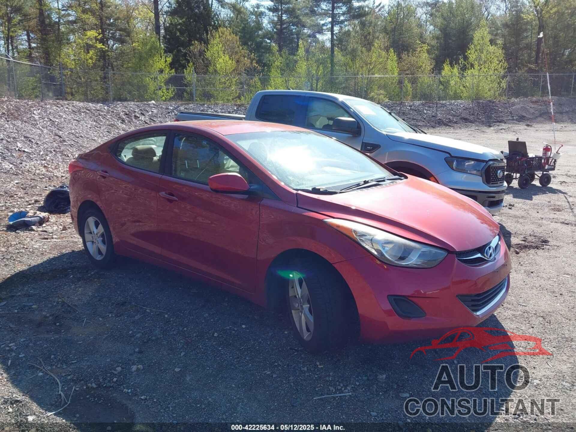 HYUNDAI ELANTRA 2011 - KMHDH4AE6BU110067
