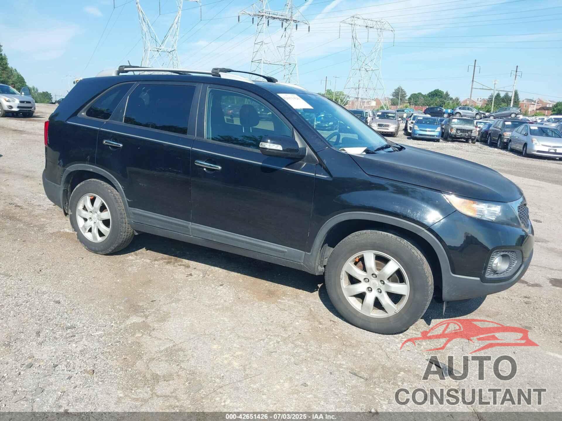 KIA SORENTO 2011 - 5XYKT4A16BG177907