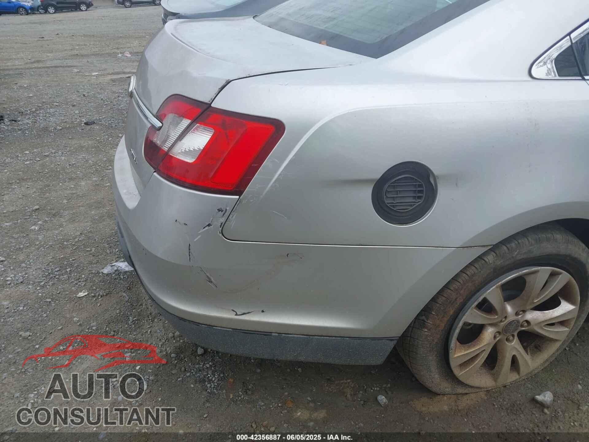 FORD TAURUS 2011 - 1FAHP2EW2BG147363