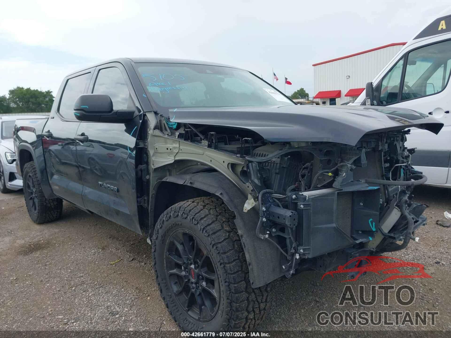 TOYOTA TUNDRA 2022 - 5TFLA5DB3NX045791