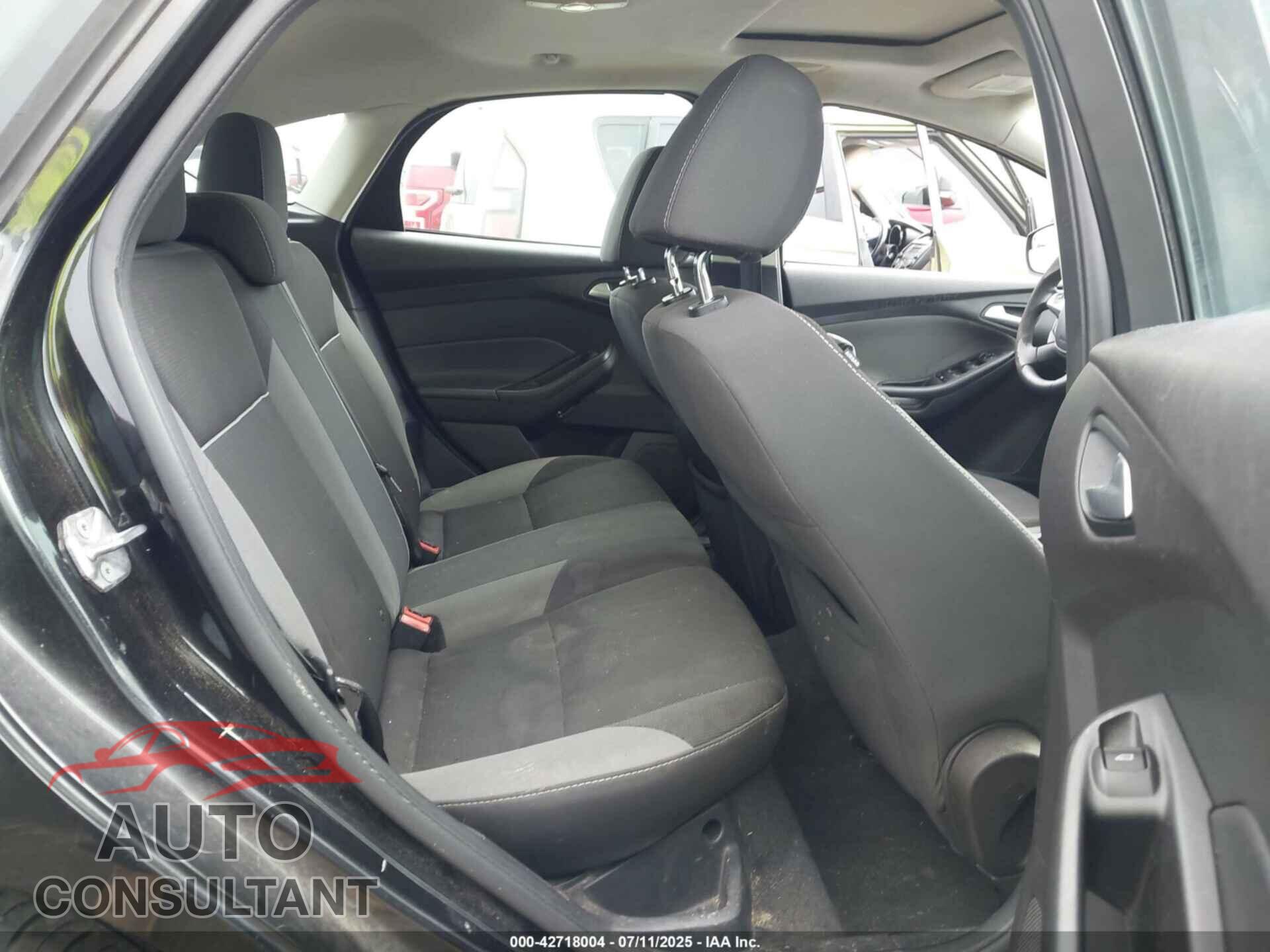 FORD FOCUS 2013 - 1FADP3K26DL305039