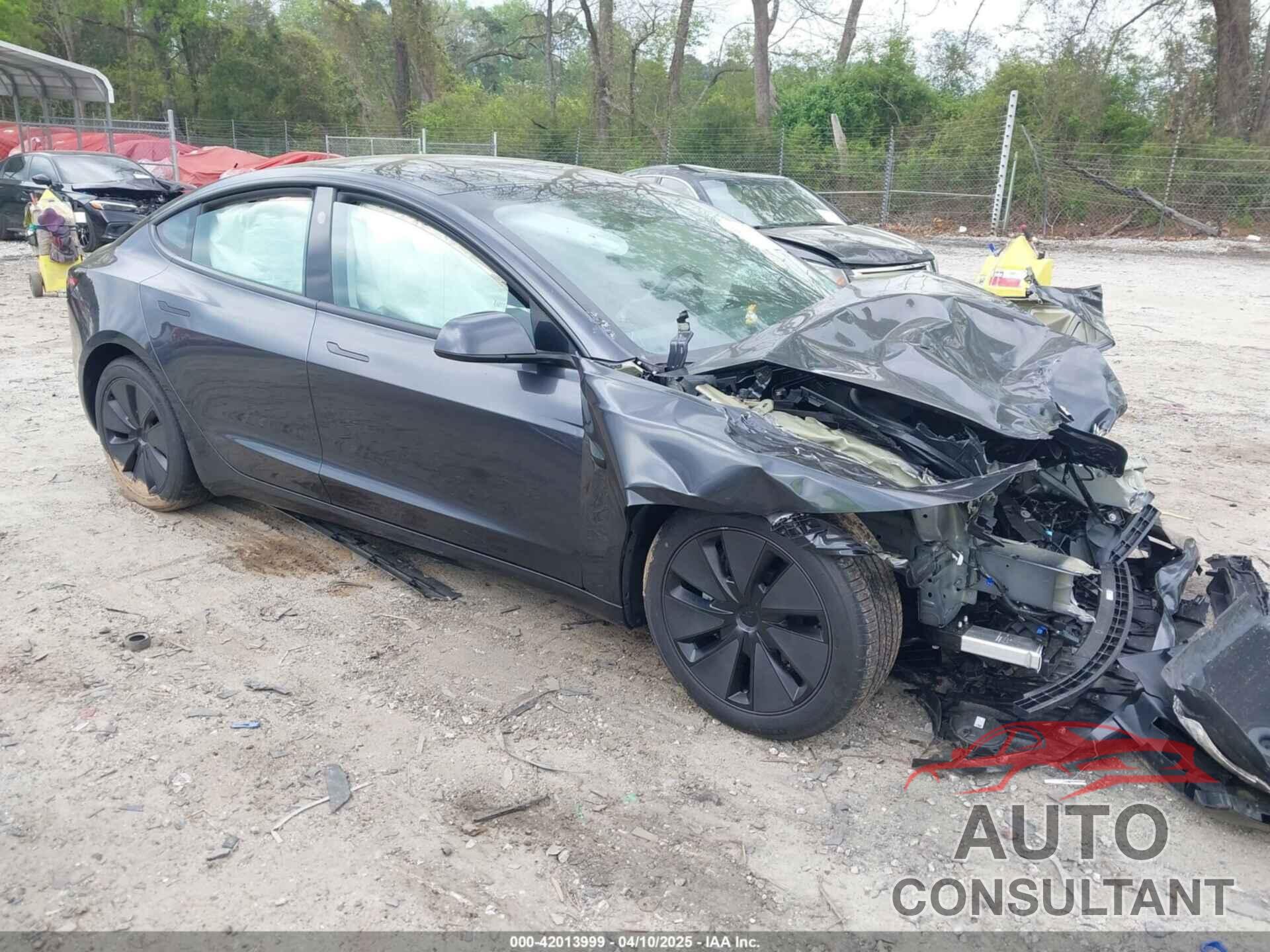 TESLA MODEL 3 2024 - 5YJ3E1EB4RF864093