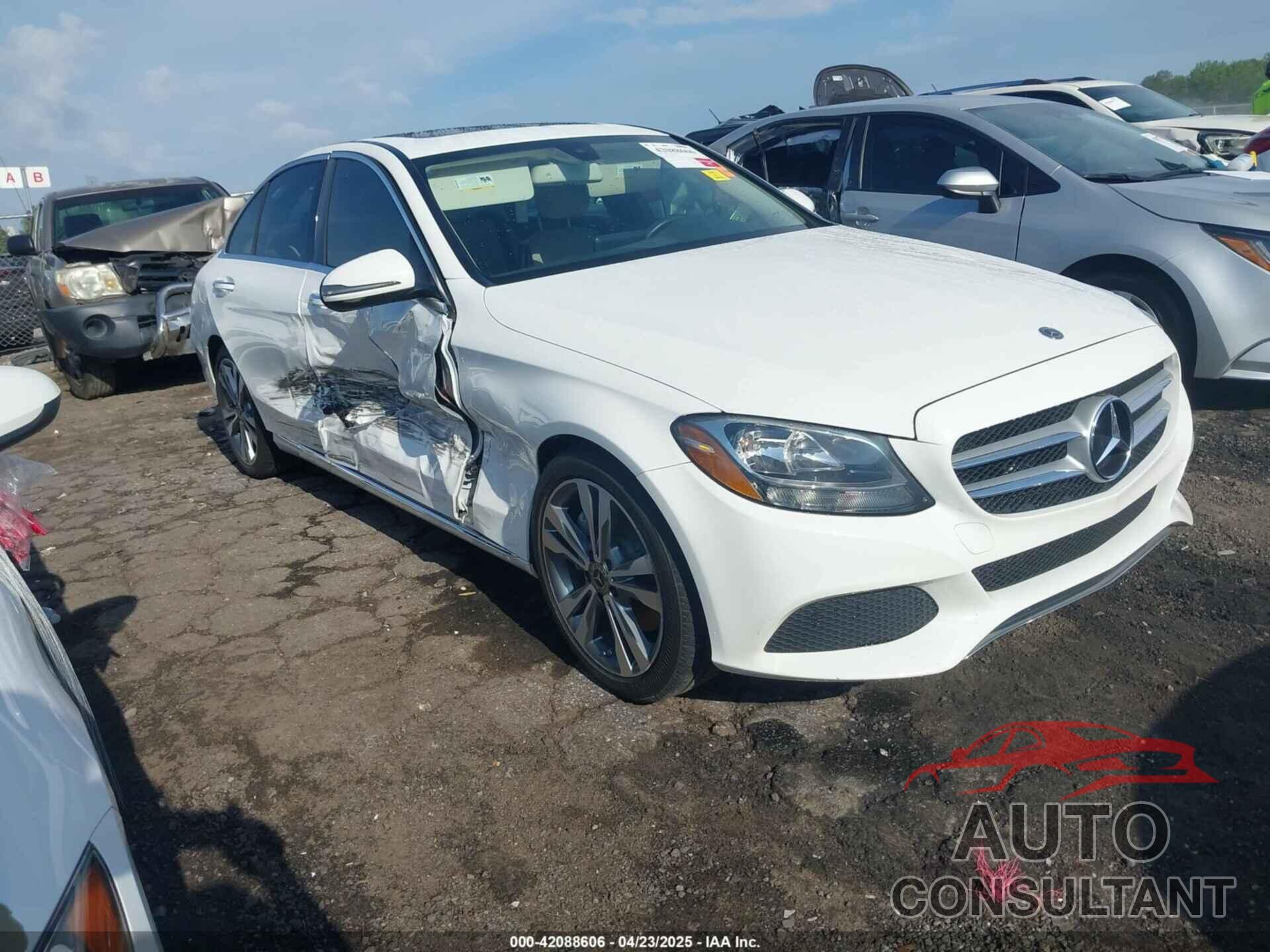 MERCEDES-BENZ C 300 2018 - 55SWF4JB2JU279159
