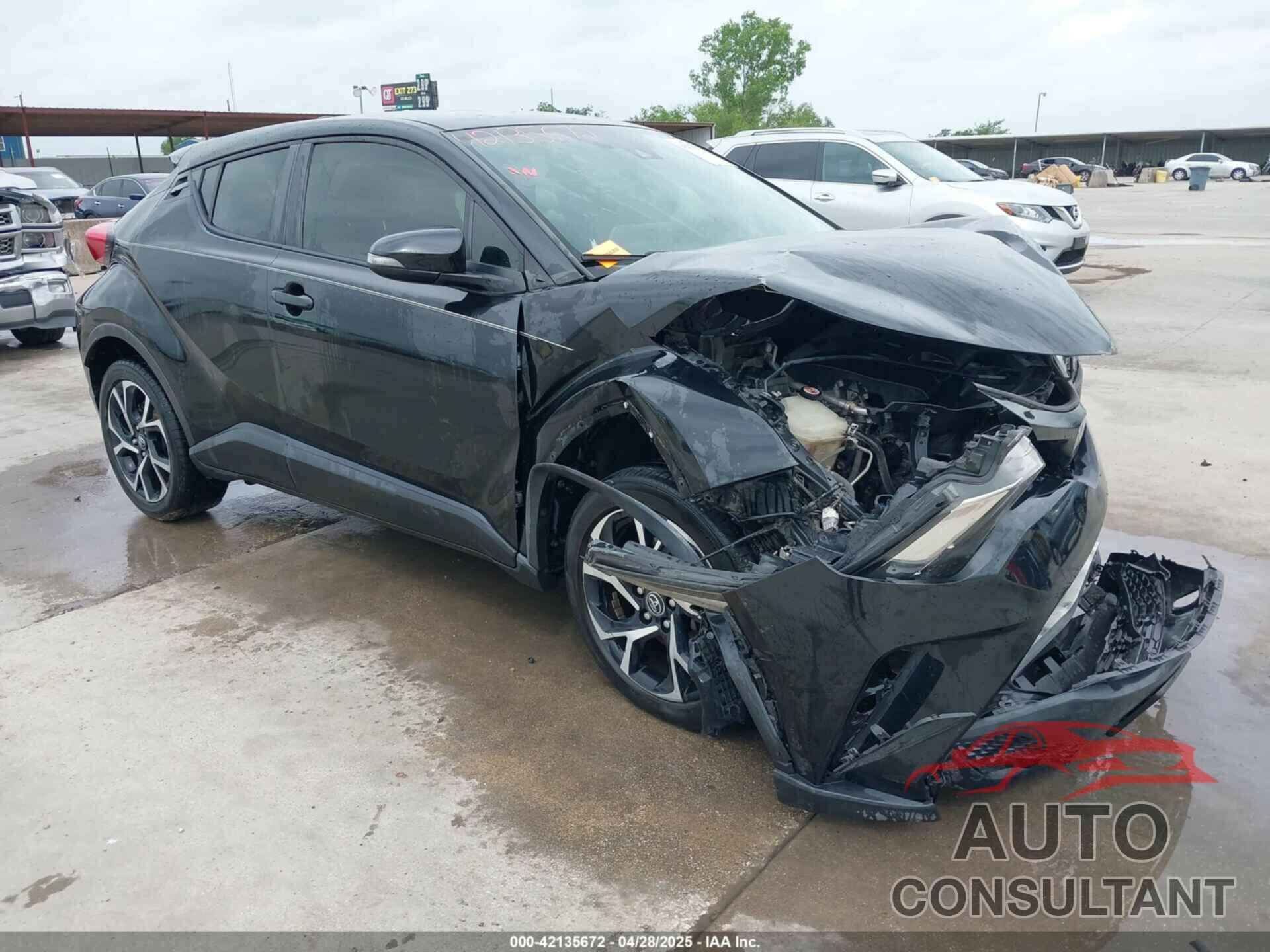 TOYOTA C-HR 2020 - JTNKHMBX1L1074377